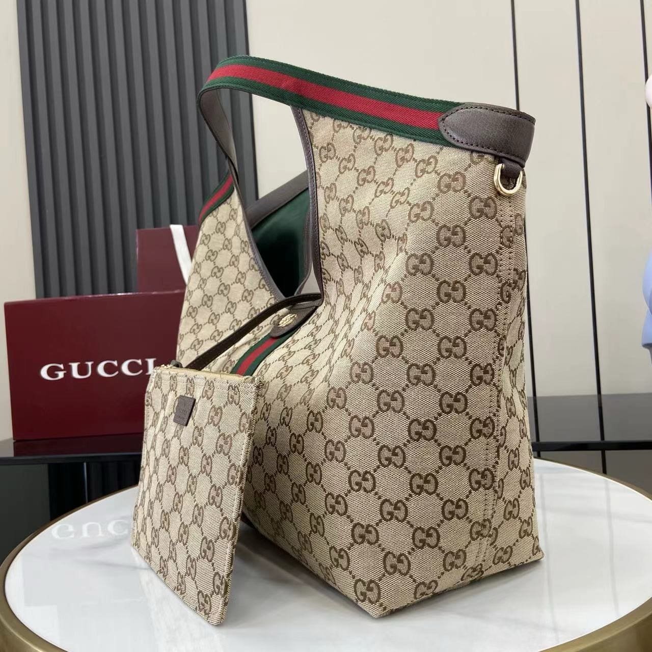 Gvc*1 GIGLIO LARGE TOTE BAG
