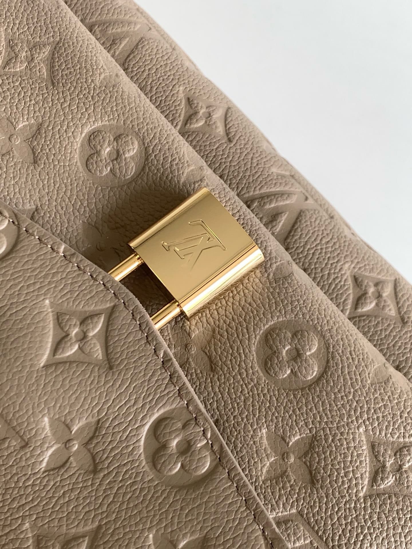 L0vis Vvtt0n M14973 Anytime Flap Bag