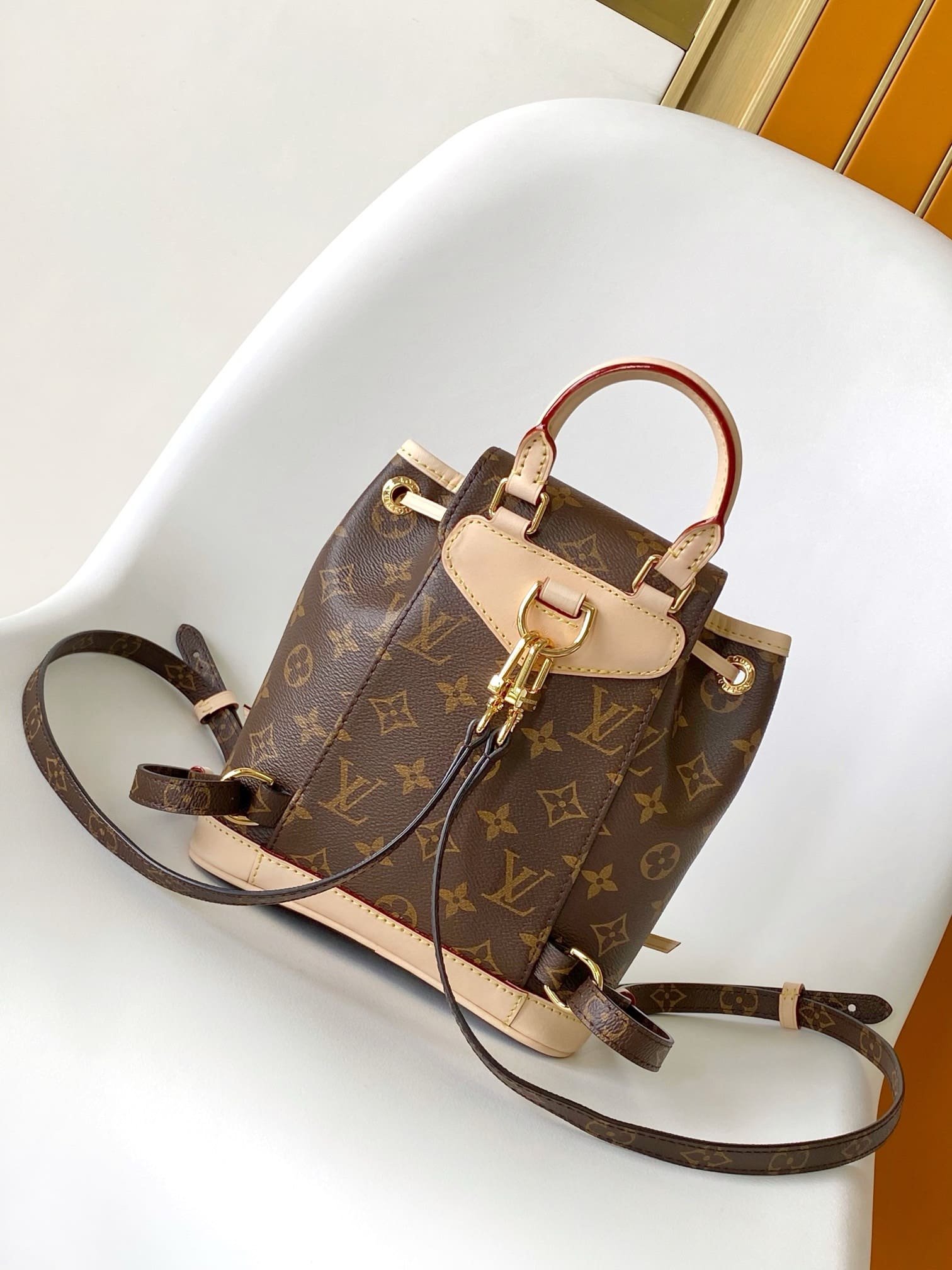 L0vis Vvtt0n M11199 MONTSOURIS Mini Backpack