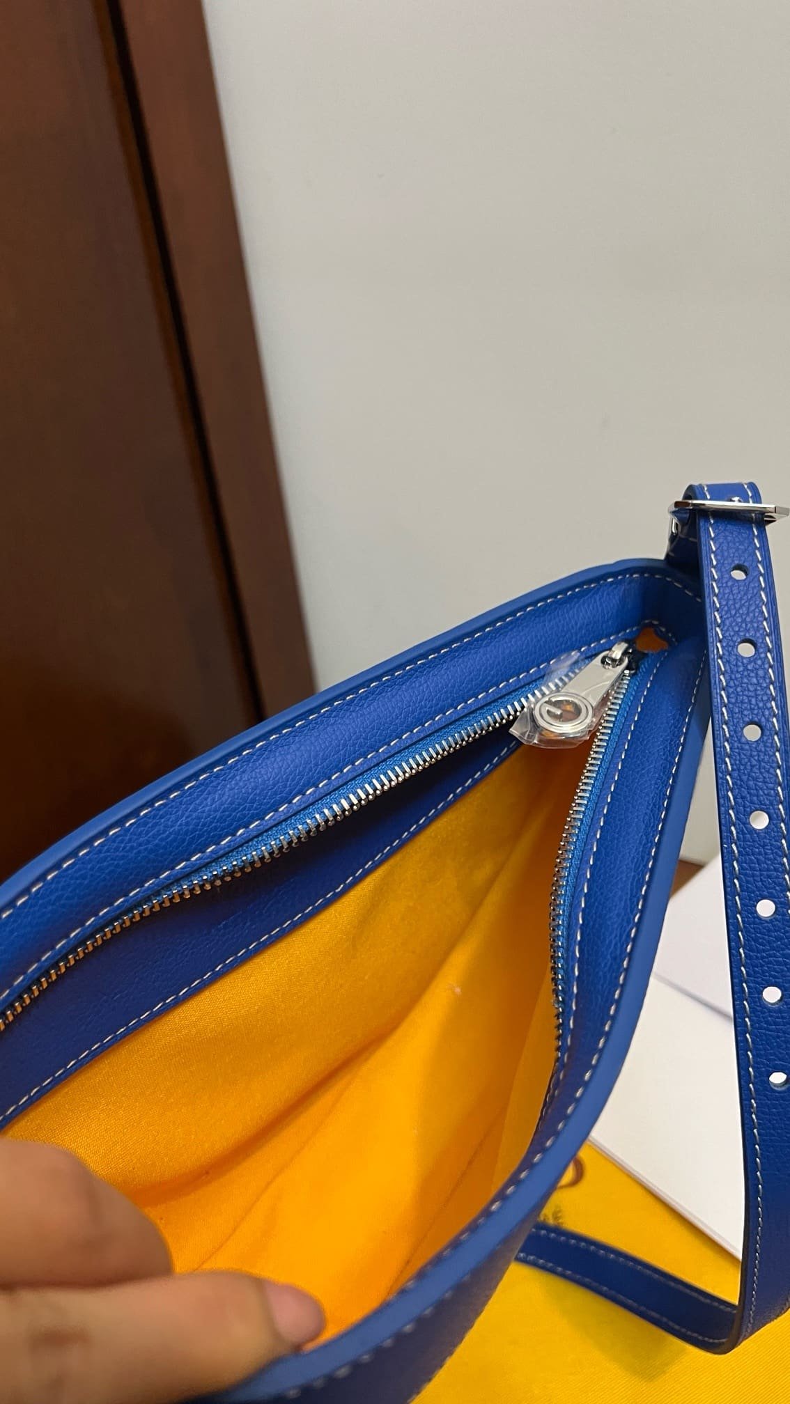 G09ard Hirondelle bag
