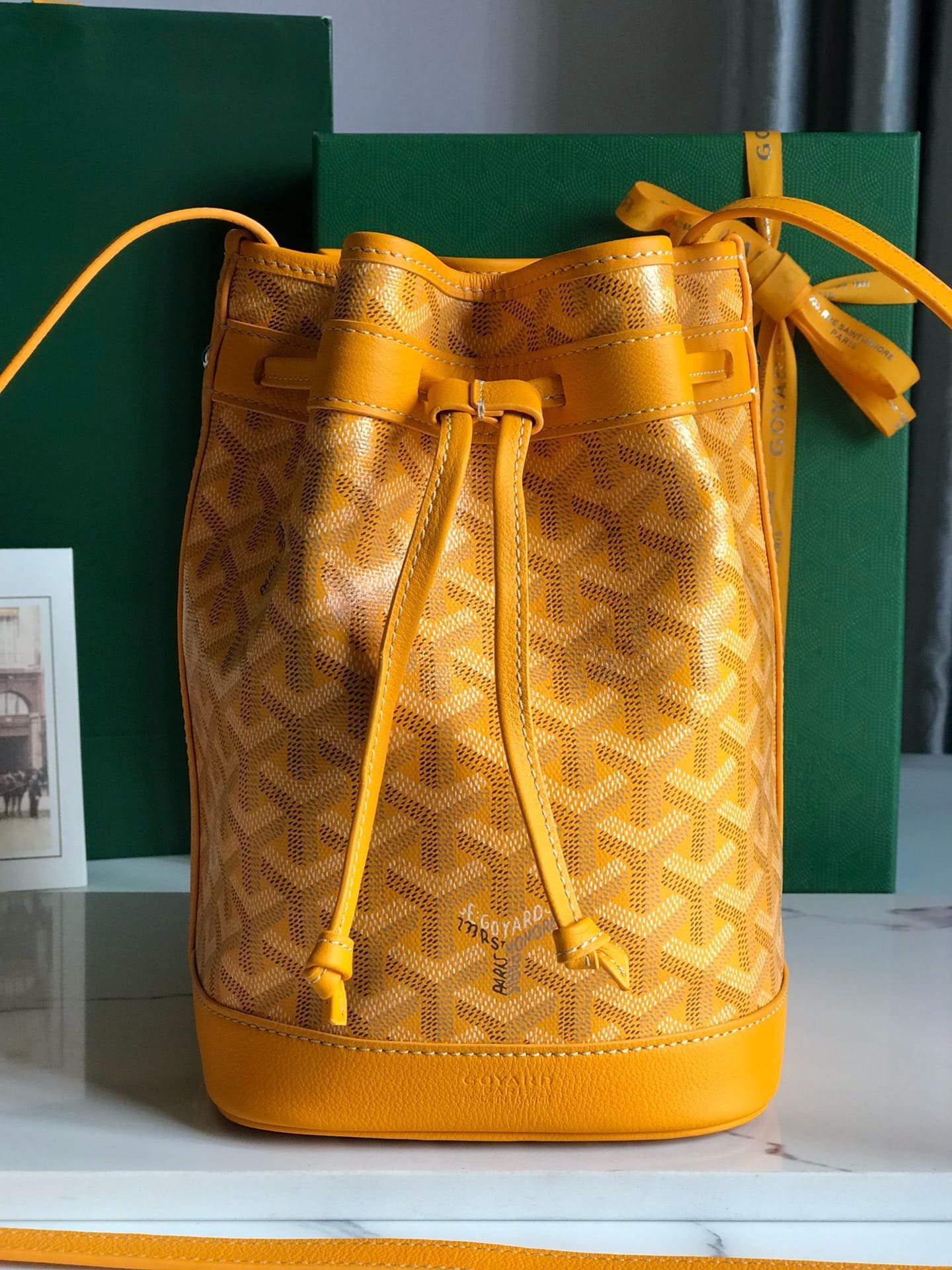 G09ard Petit Flot Bucket Bag