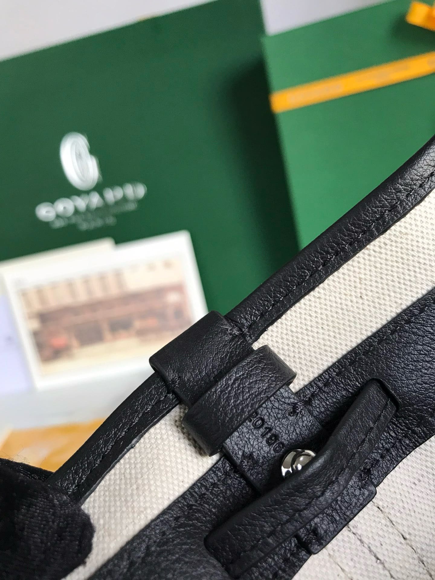 G09ard Petit Flot Bucket Bag