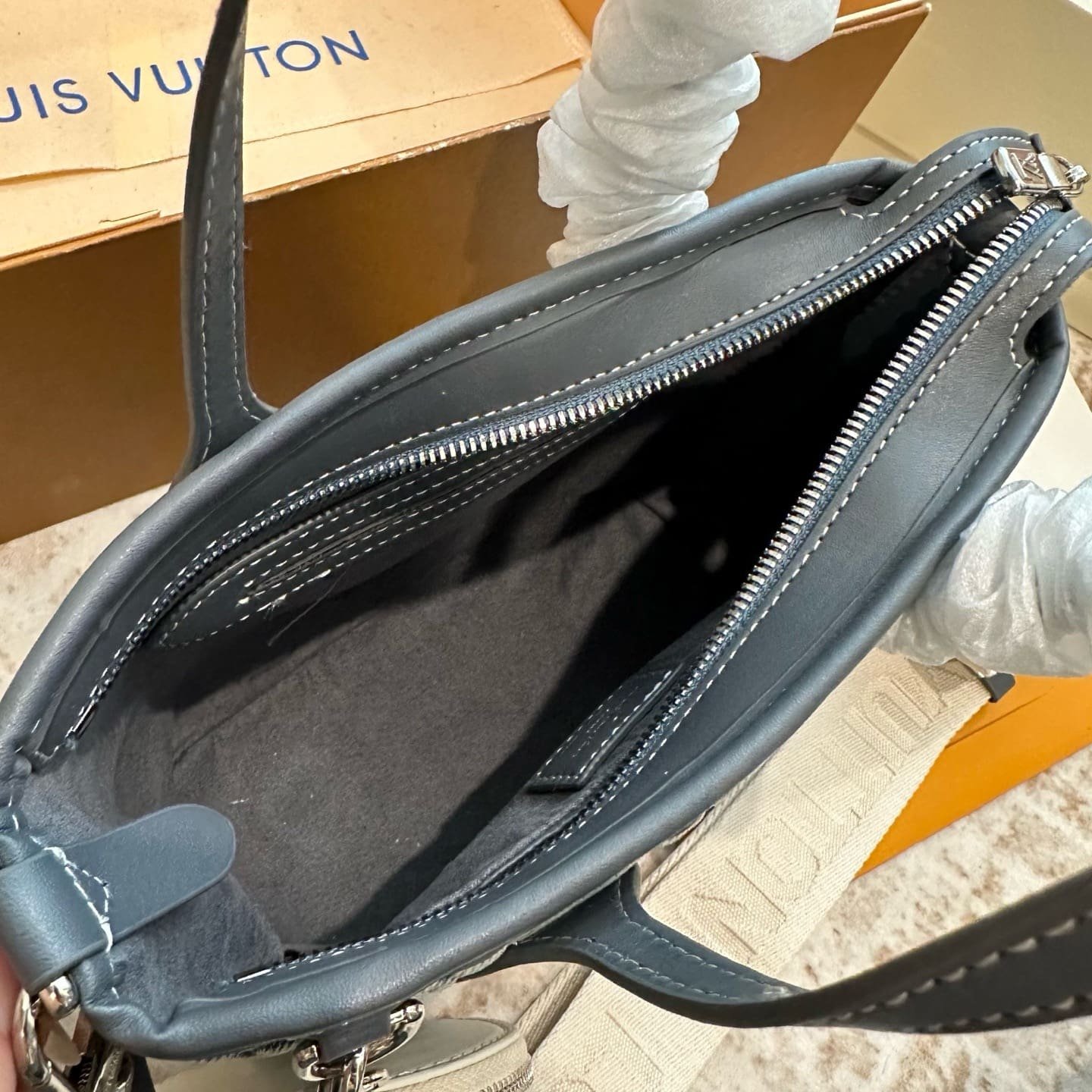 L0vis Vvtt0n mini tote bag