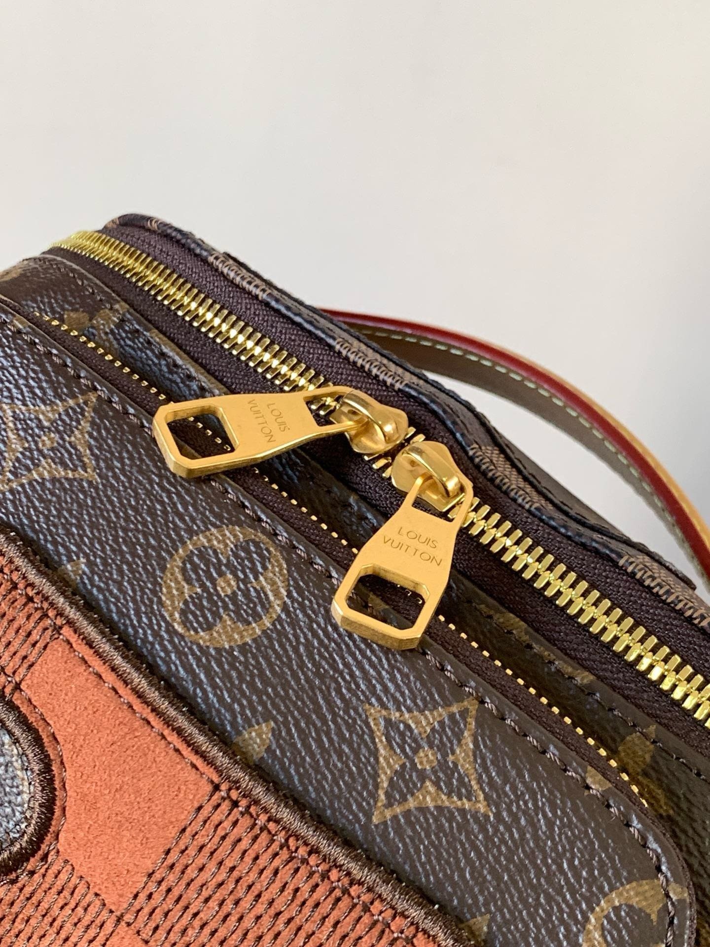 L0vis Vvtt0n M15271 Rush Bumbag