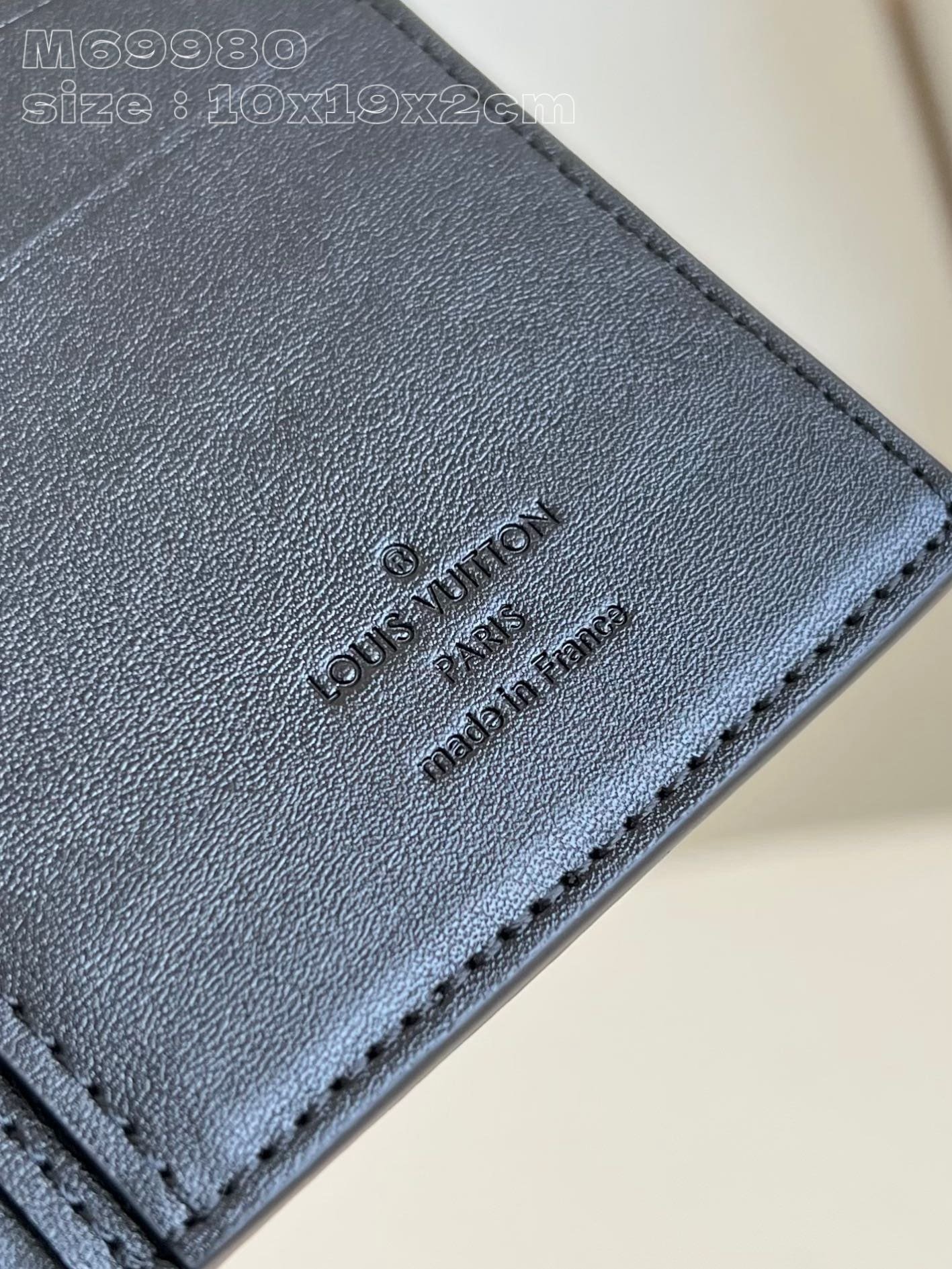 L0vis Vvtt0n M69980 Brazza Wallet