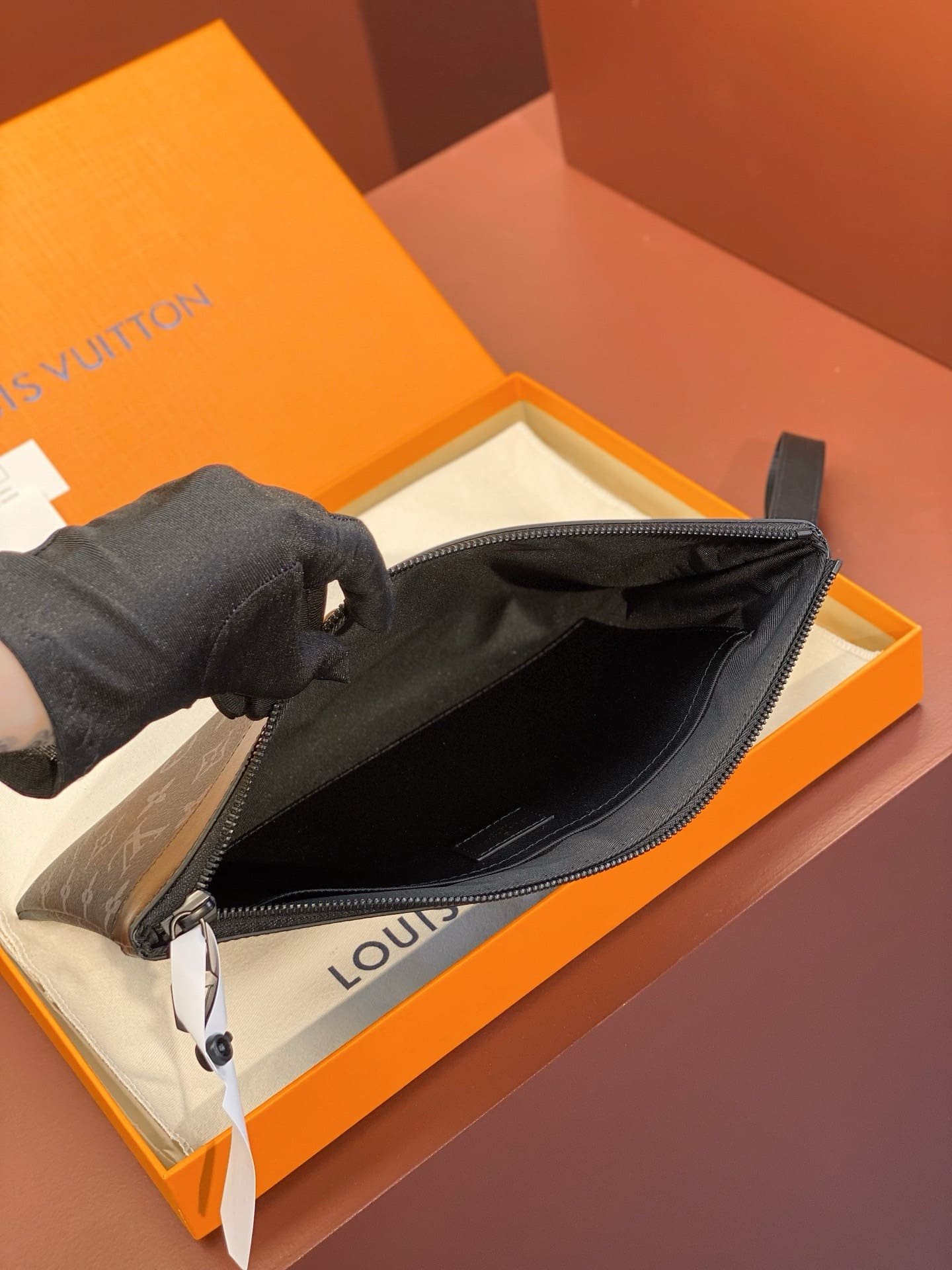 L0vis Vvtt0n M81569 Pochette To-Go
