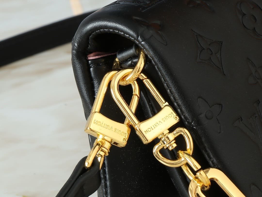 L0vis Vvtt0n M83359 Pochette Coussin