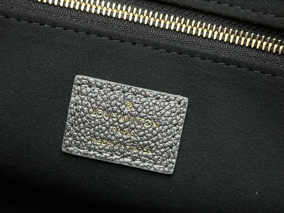 L0vis Vvtt0n M12886 OnTheGo PM