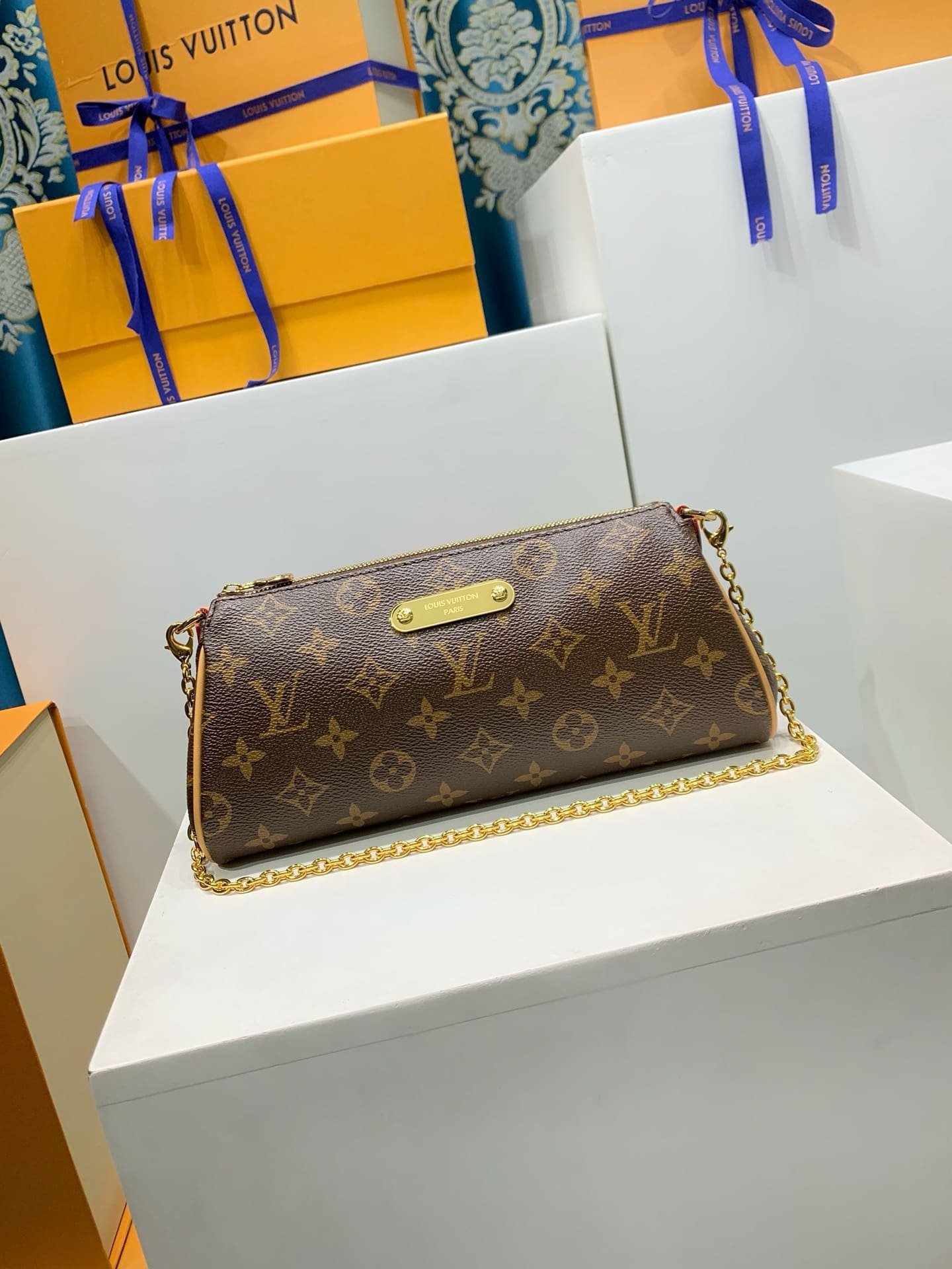 L0vis Vvtt0n M13567 Pochette Eva