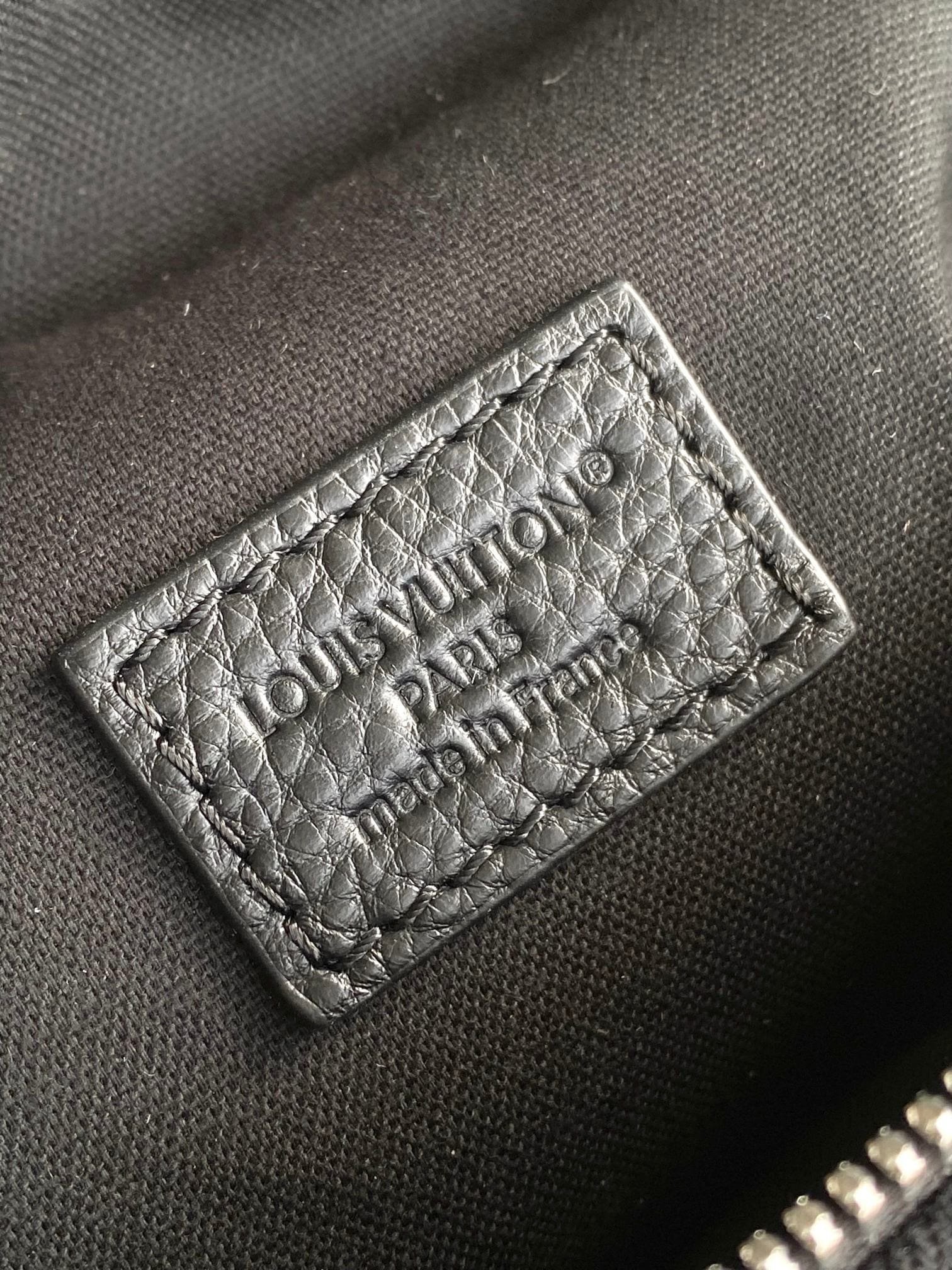 L0vis Vvtt0n M13961 Rush Bumbag