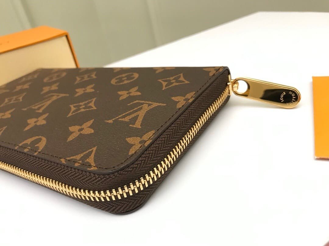 L0vis Vvtt0n M62581 Zippy Organizer