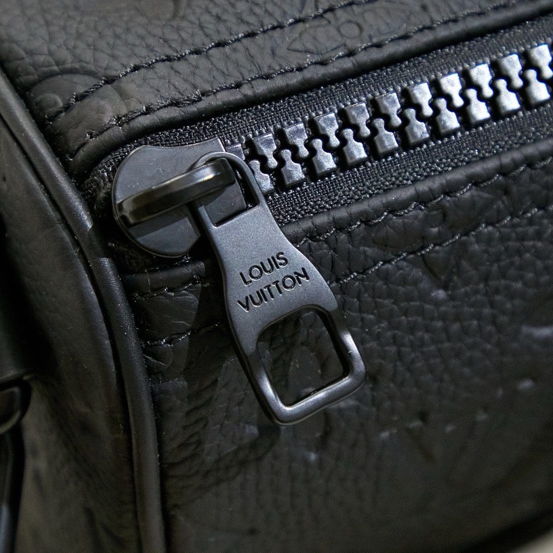 L0vis Vvtt0n M20900 Keepall Bandoulière 25