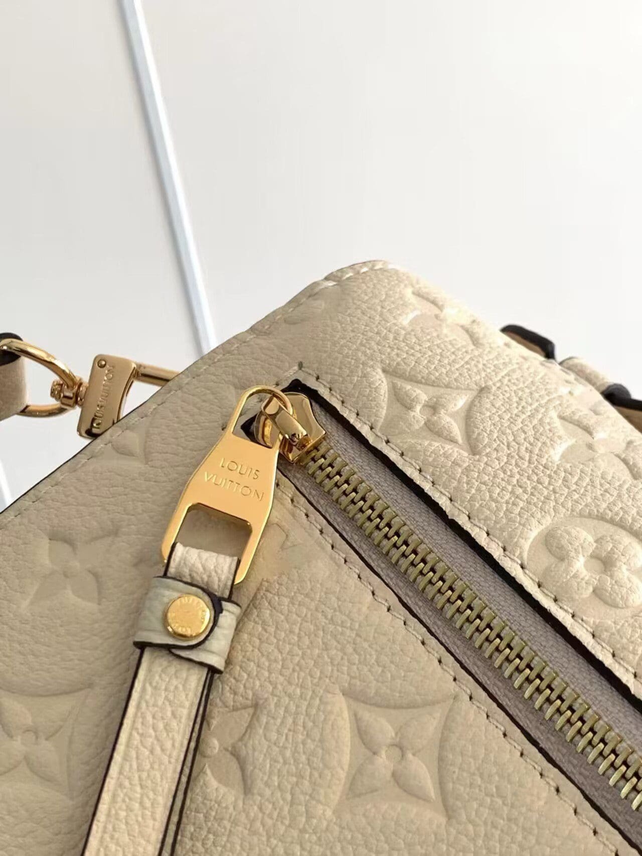 L0vis Vvtt0n M44881 Pochette Métis