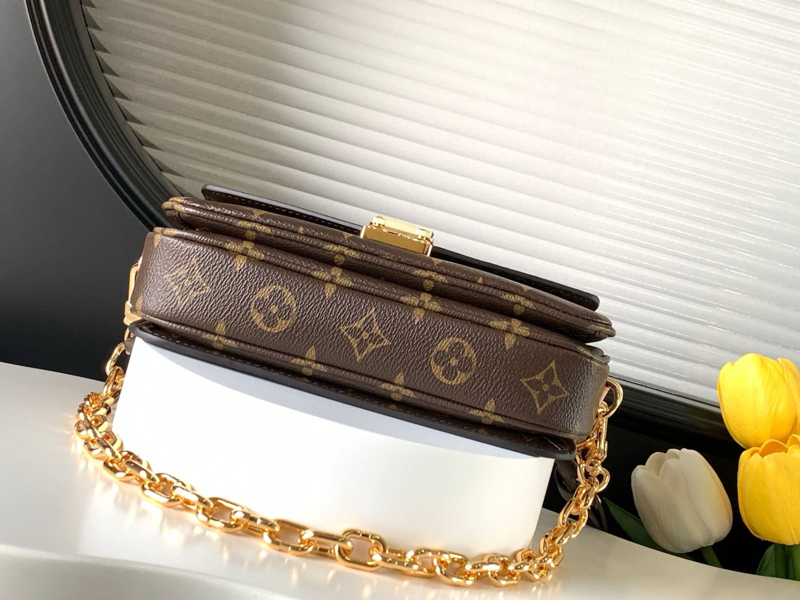 L0vis Vvtt0n M46279 Pochette Métis East West