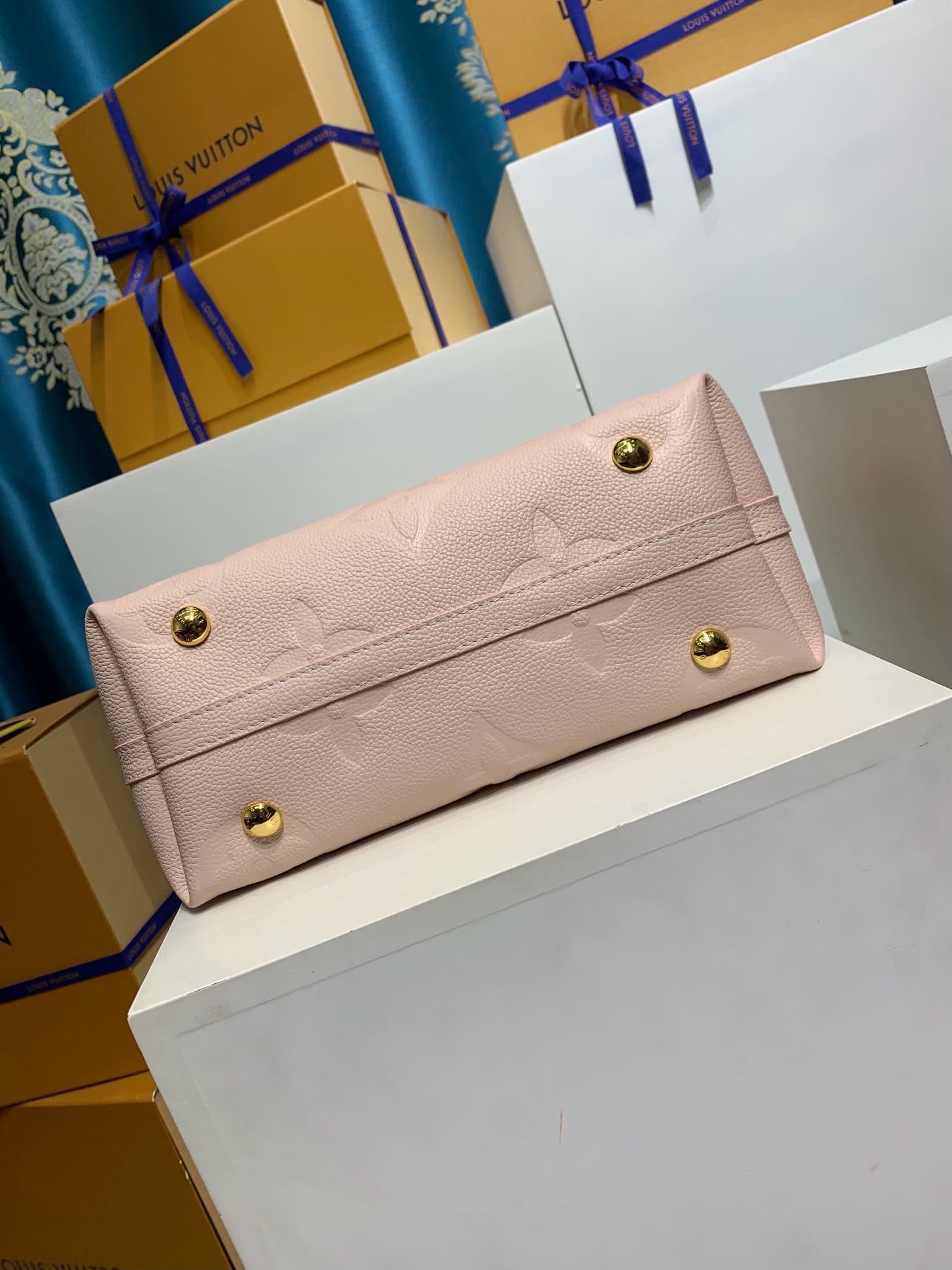 L0vis Vvtt0n M47082 CarryAll PM