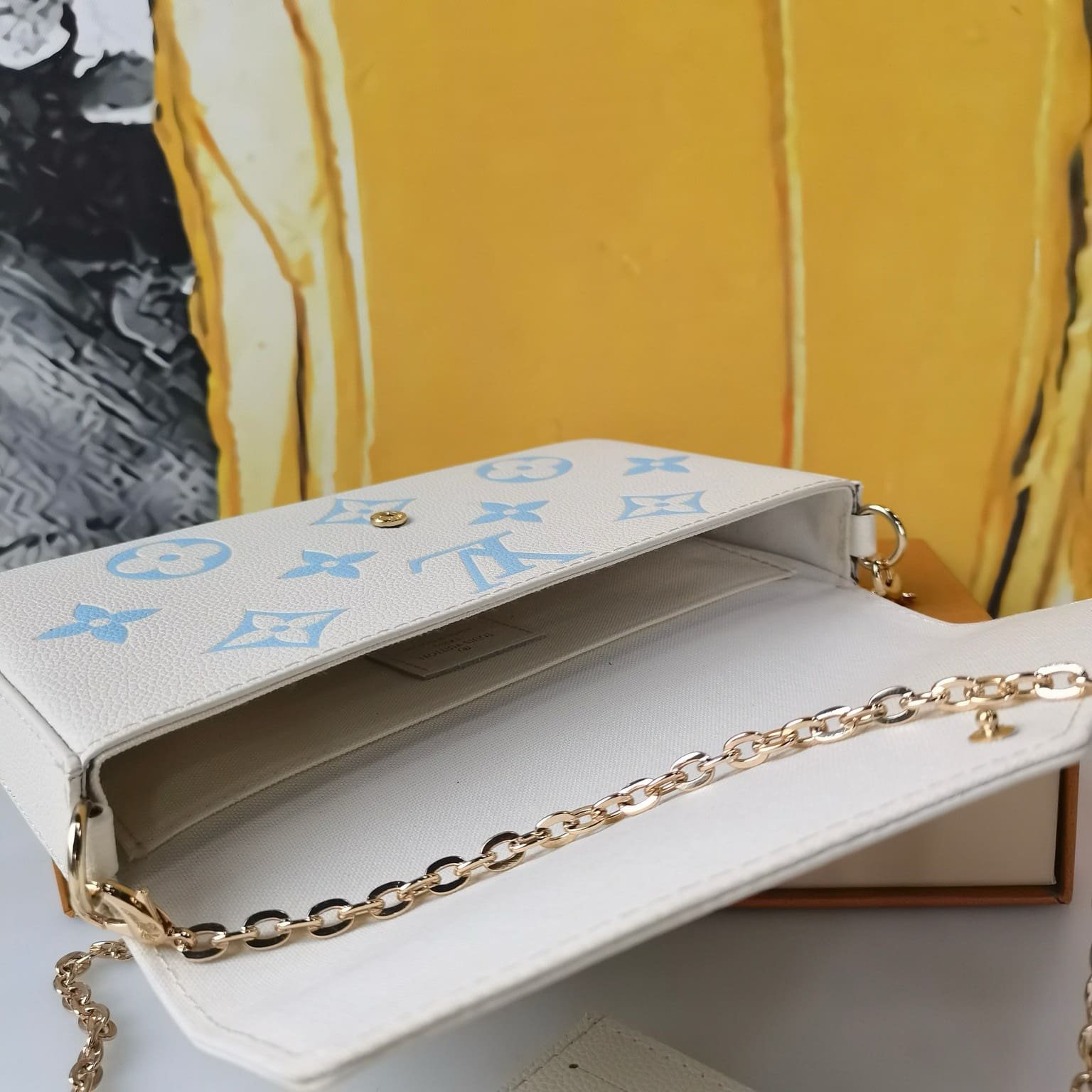 L0vis Vvtt0n M83025 Félicie Pochette