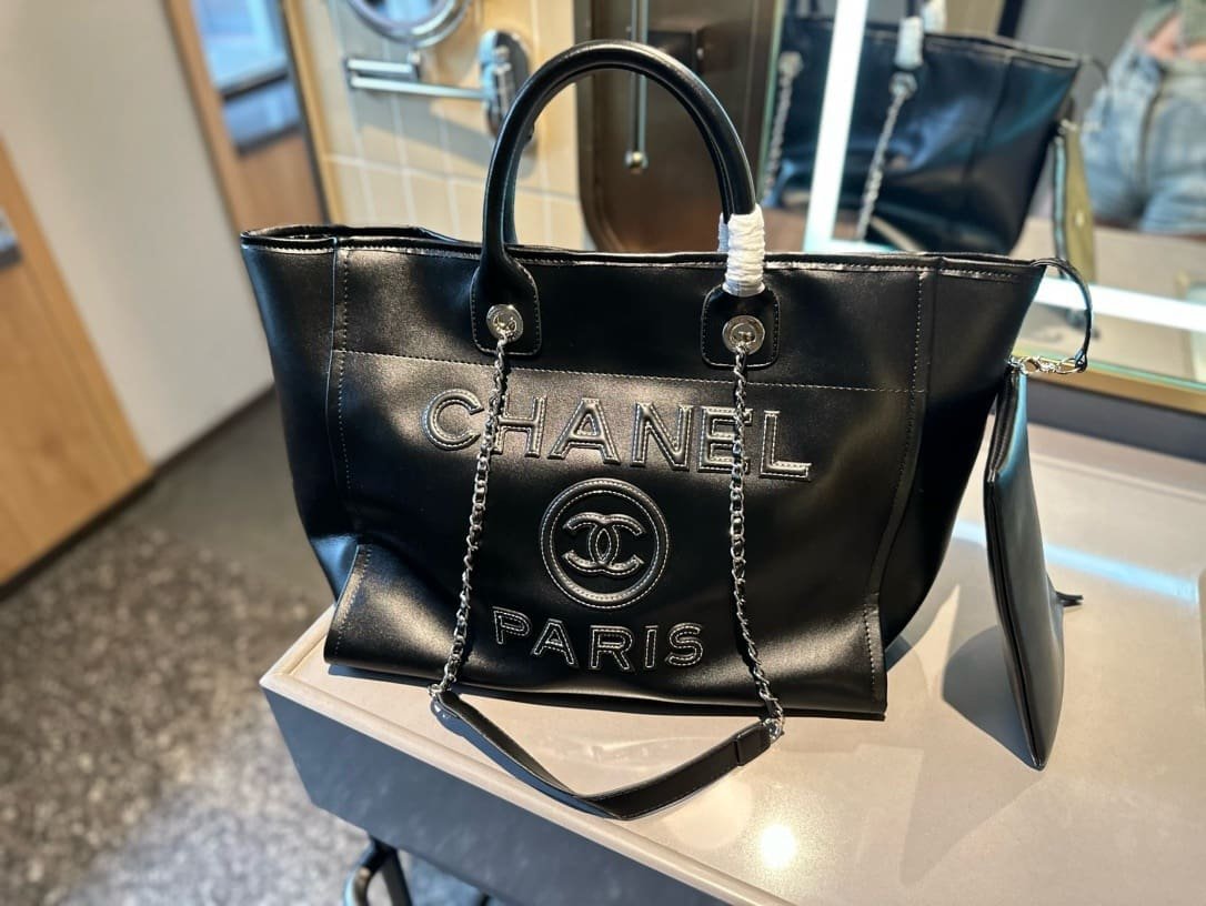Ch**el LARGE TOTE
