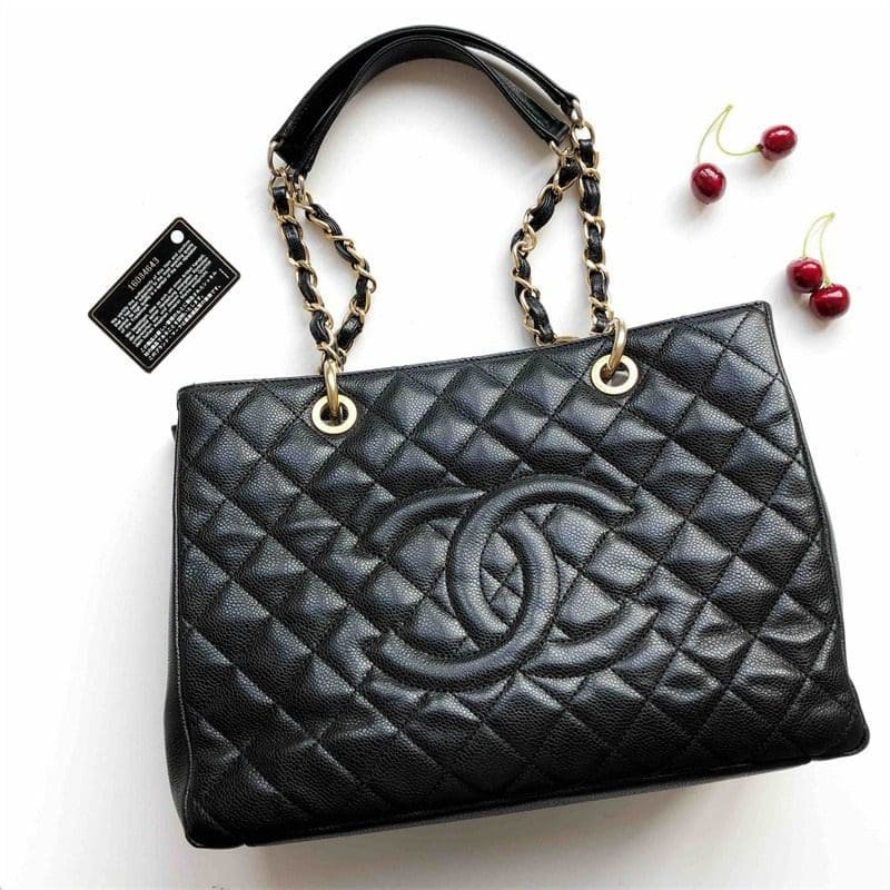 Classic Ch**el Shopping GST shopping bag
