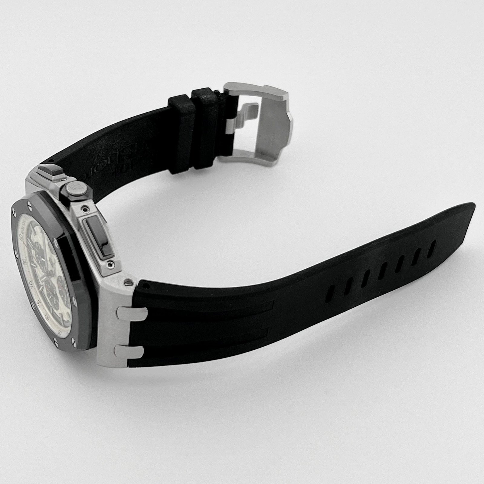 Audemars P1g*et Royal Oak Offshore 26400SO.OO.A002CA.01 Chronograph Steel Silver Dial