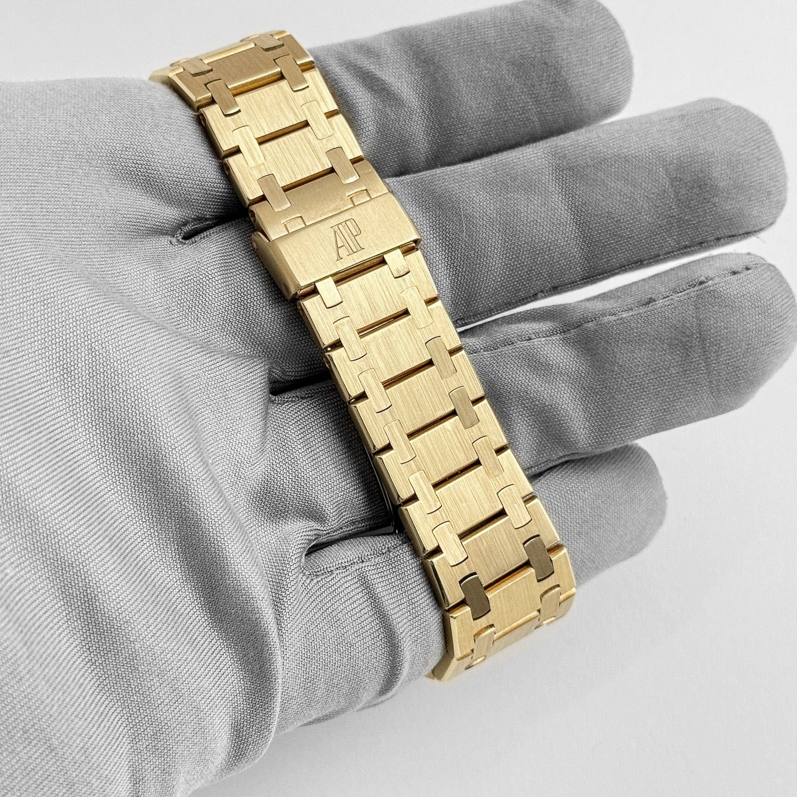 Audemars P1g*et Royal Oak Perpetual Calendar 25654BA Yellow Gold White Dial