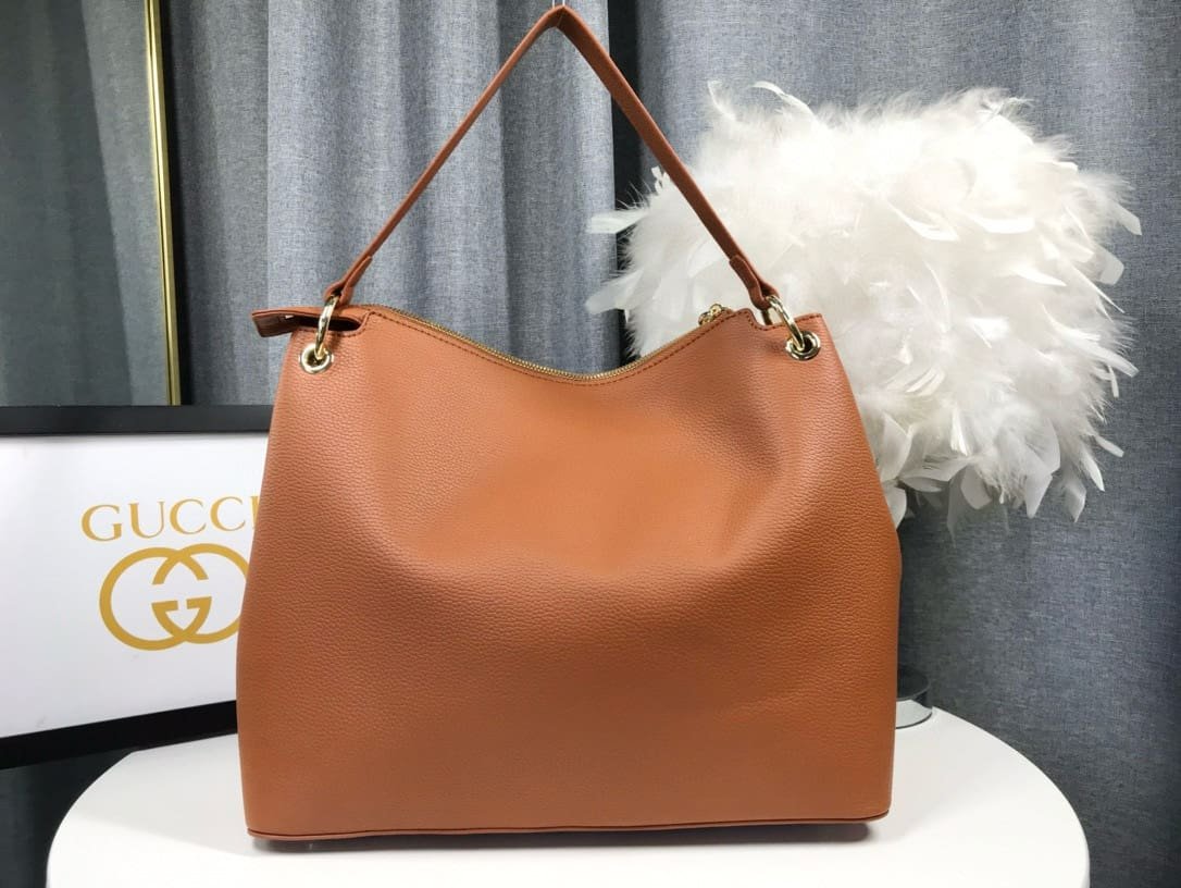 Gvc*1 Soho Leather Shoulder Bag