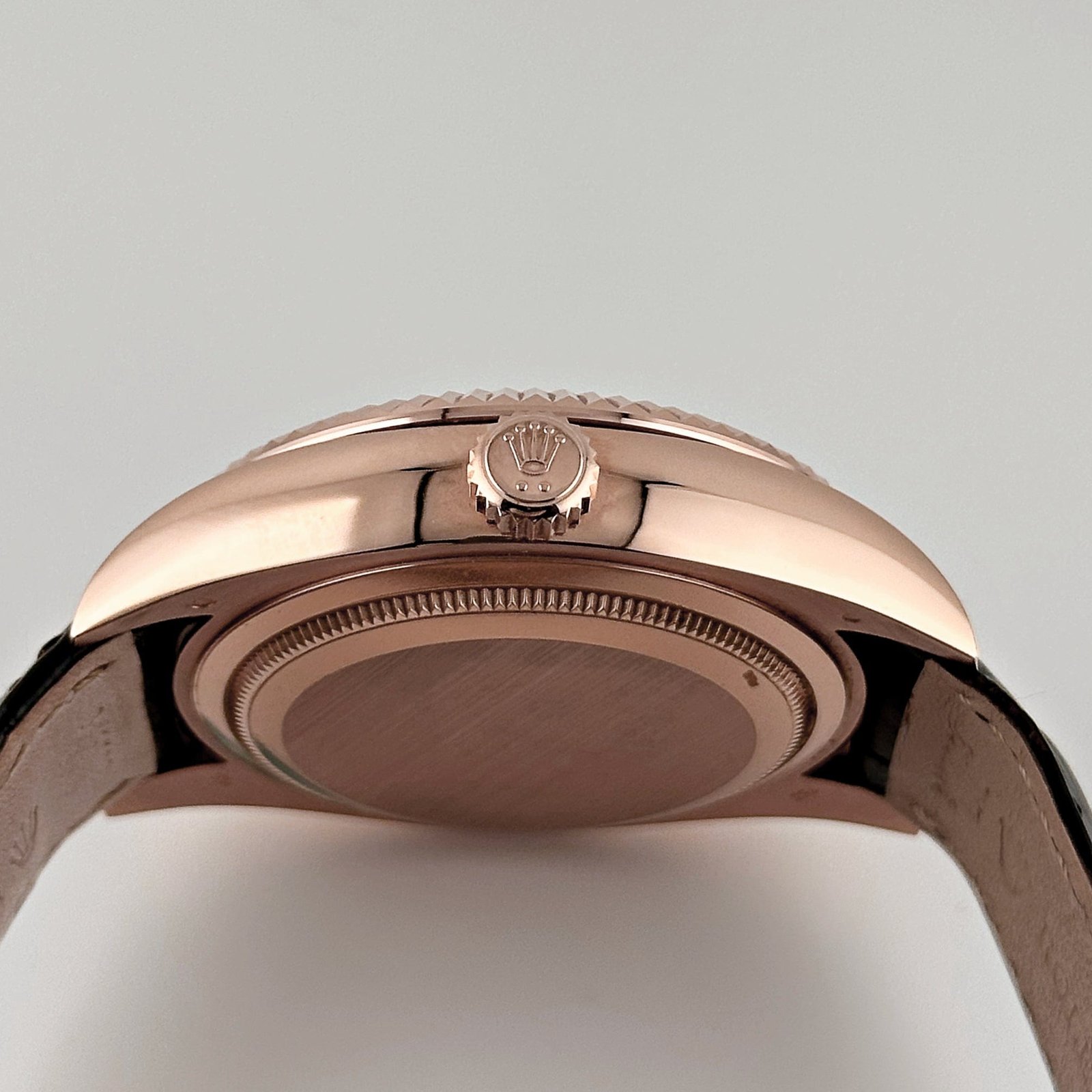 R01ex Sky-Dweller 326135 Rose Gold Chocolate Dial