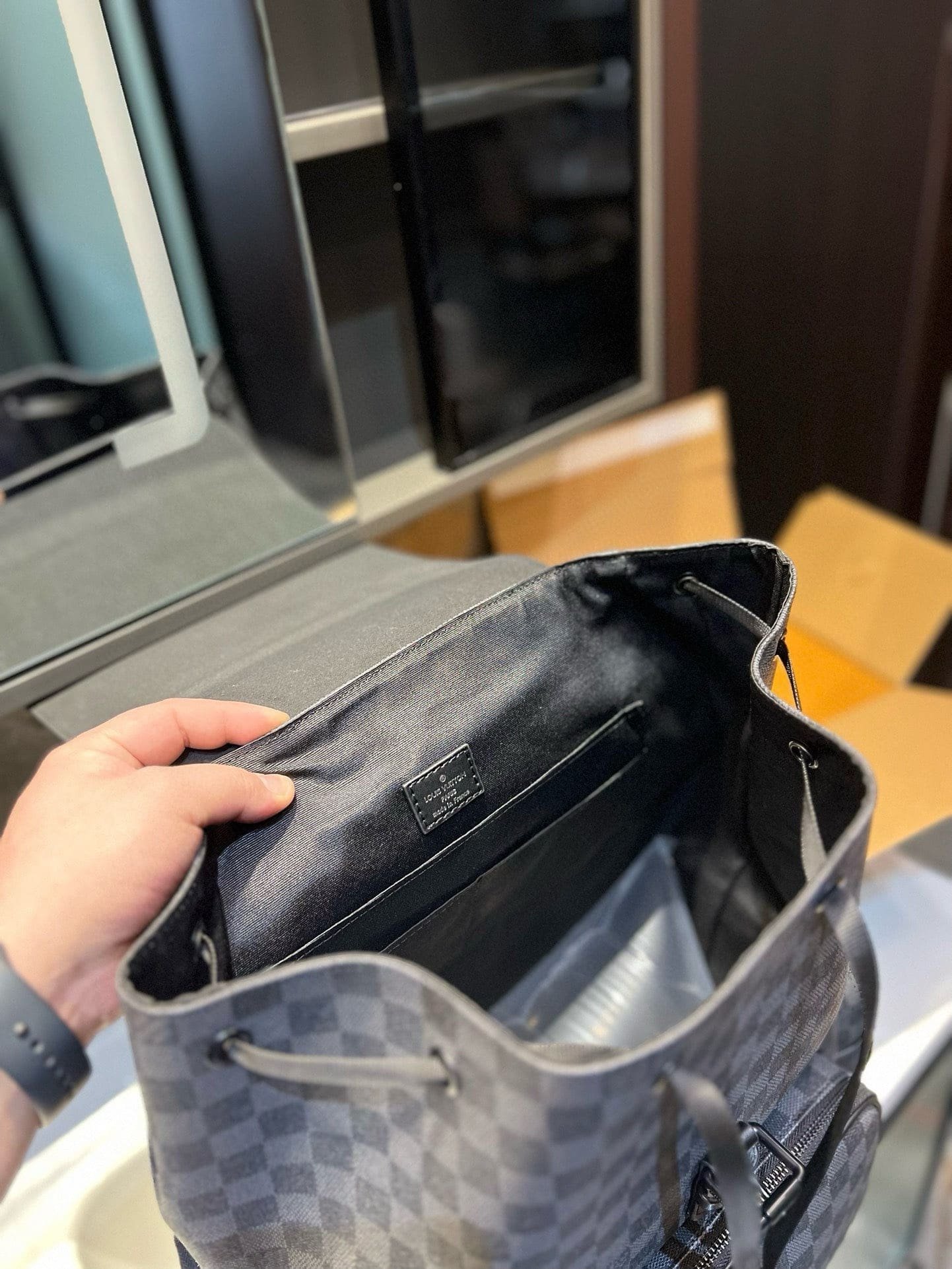 L0vis Vvtt0n Backpack