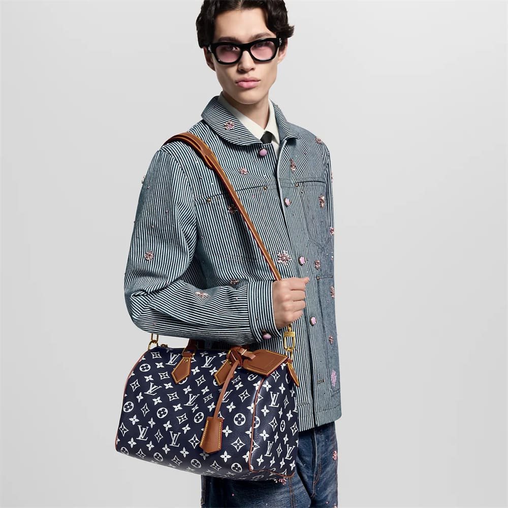 L0vis Vvtt0n M15282 Speedy P9 30 mit Schulterriemen