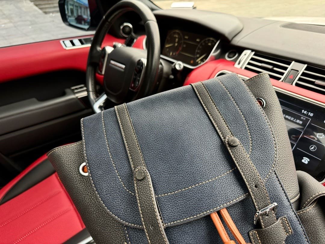 L0vis Vvtt0n Backpack