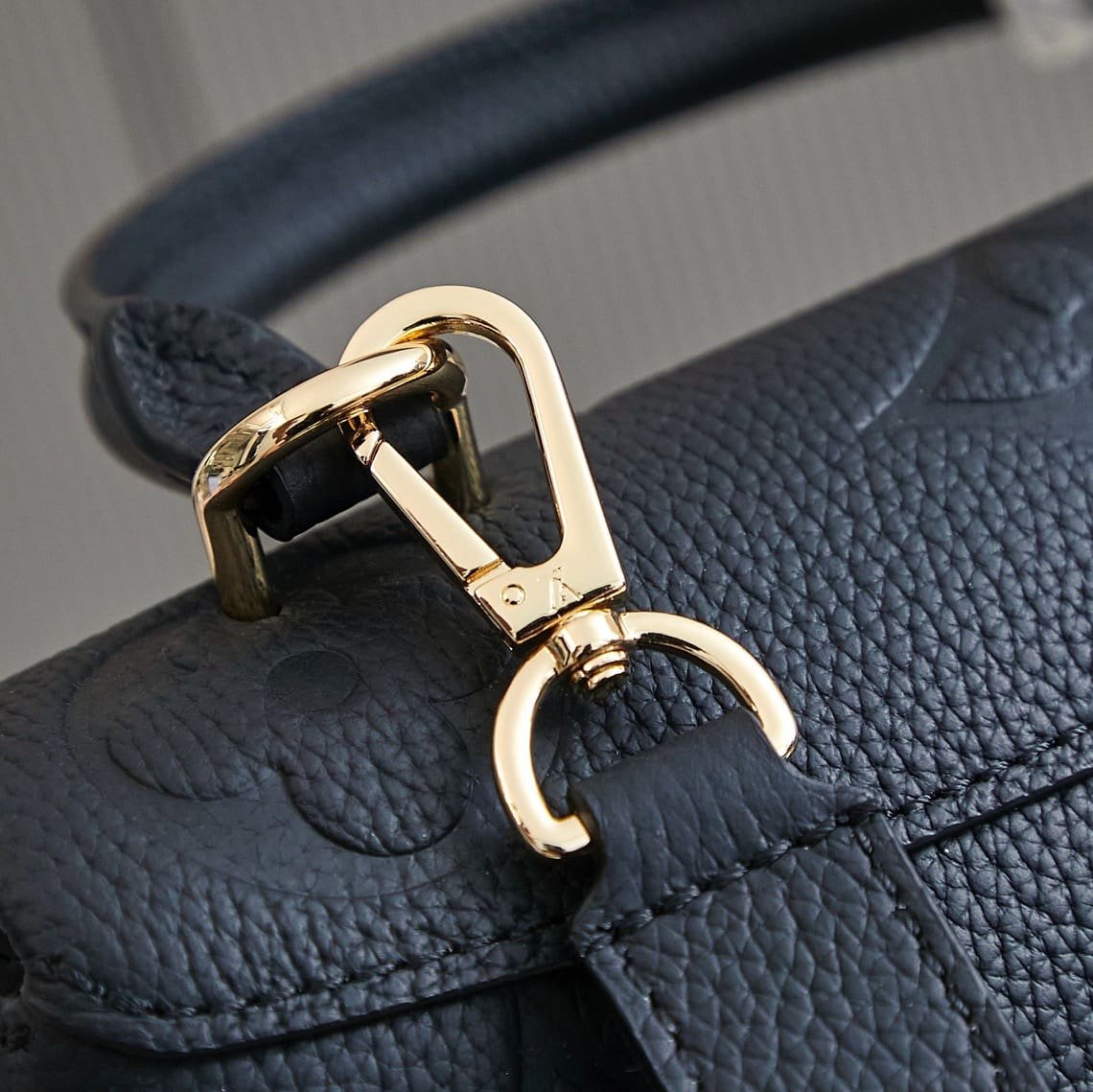 L0vis Vvtt0n M45977 Madeleine BB Bag