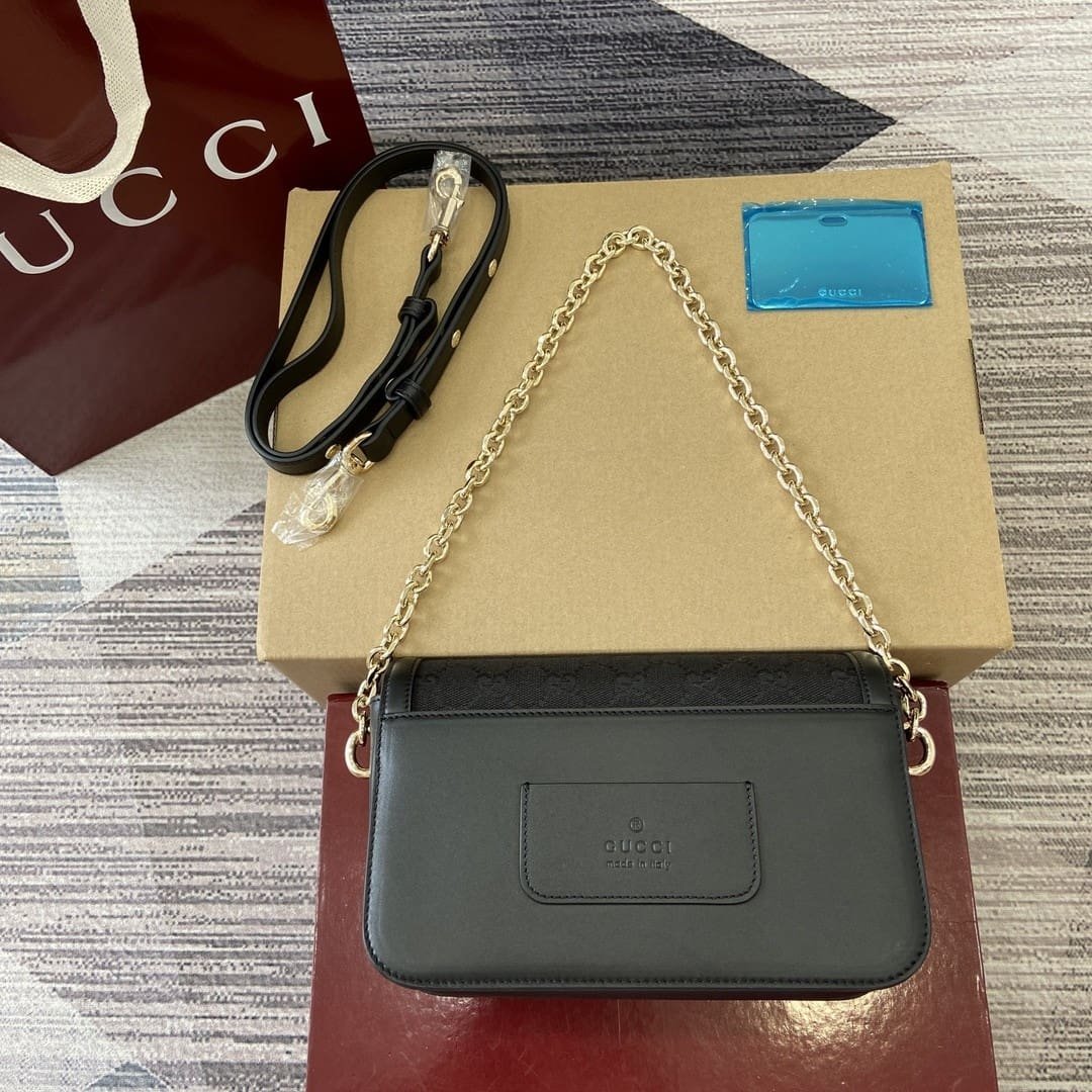 Gvc*1 GO SMALL SHOULDER BAG