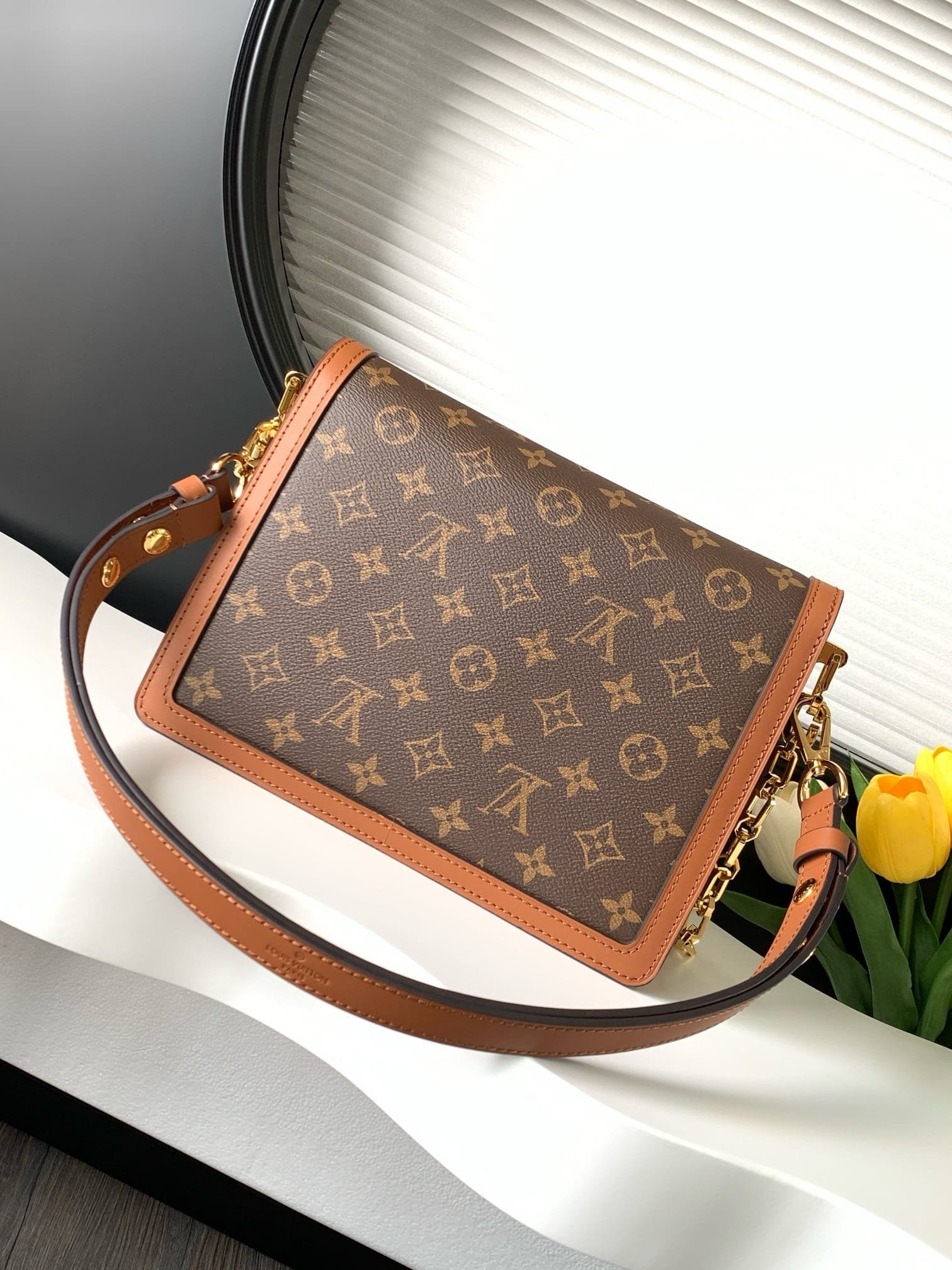 L0vis Vvtt0n M45958 Dauphine MM
