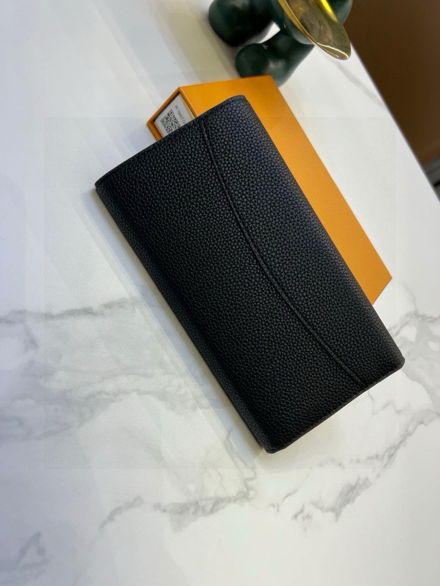 L0vis Vvtt0n M61248 Capucines Wallet