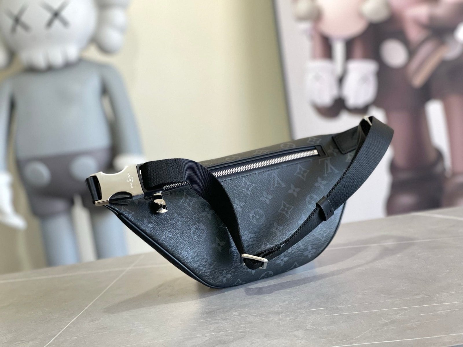L0vis Vvtt0n M46035 Discovery Bumbag PM