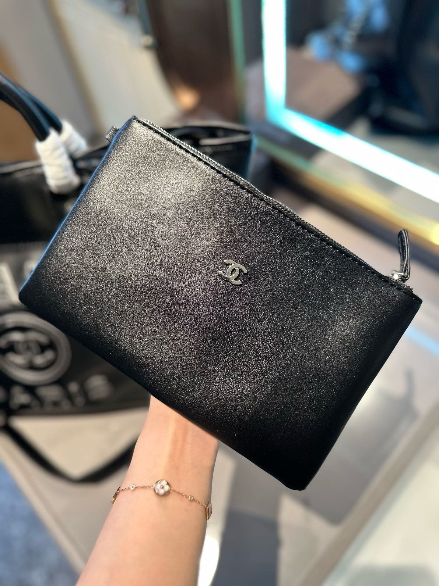 Ch**el LARGE TOTE