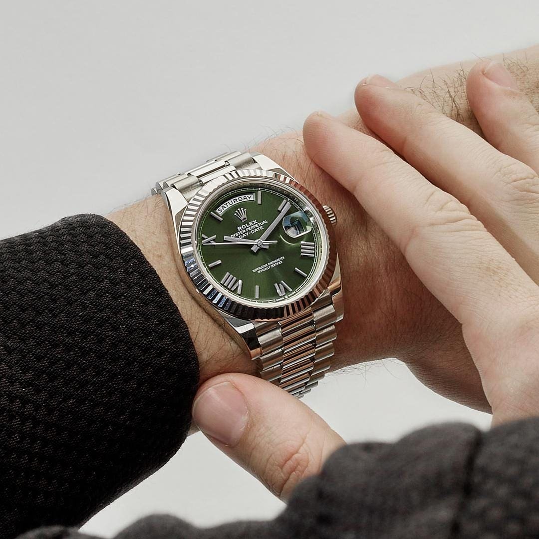 R01ex Day-Date 40 228239 White Gold Olive Dial (2022)