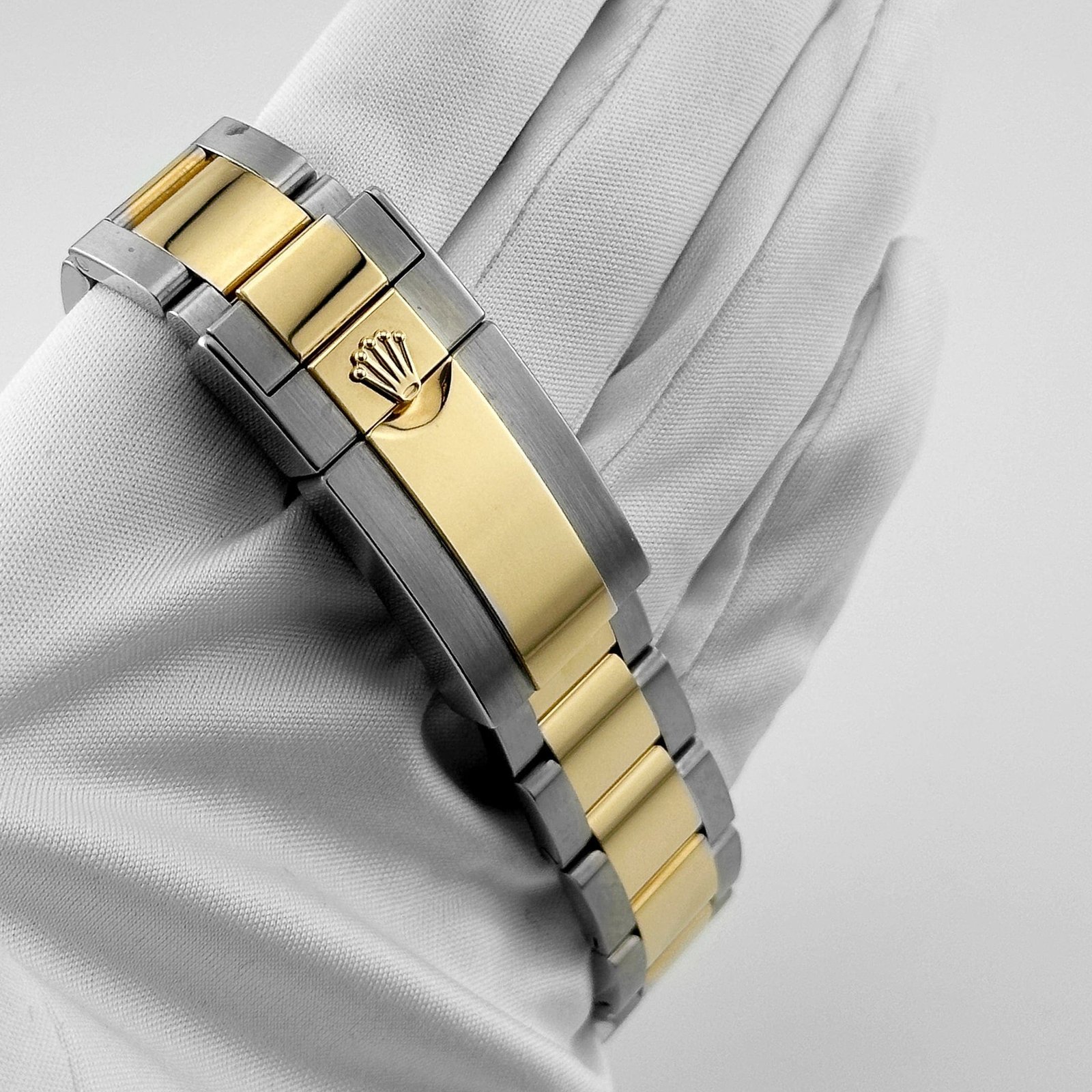 R01ex Daytona 116503 Yellow Gold Stainless Steel Black D1am0nd Dial (2018)