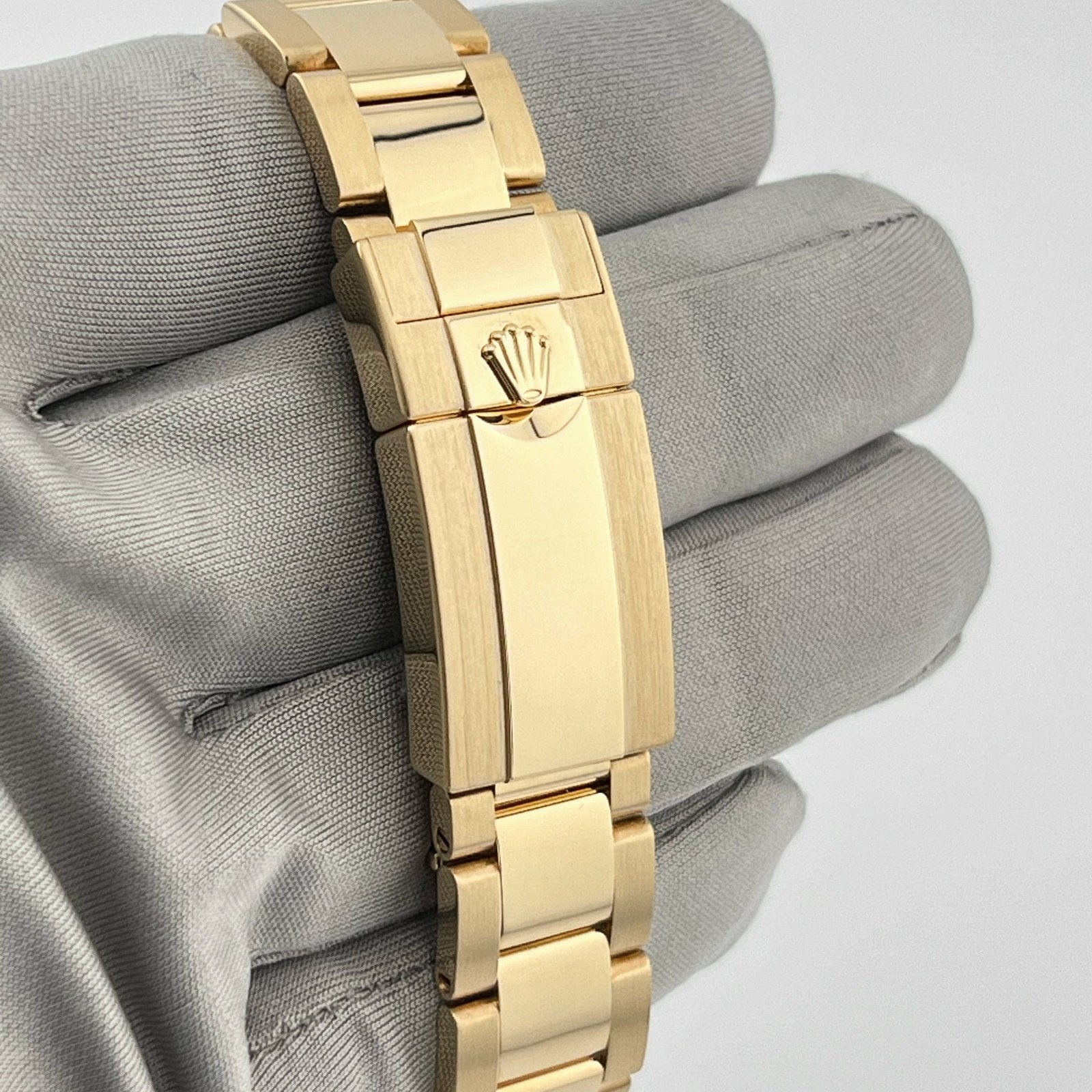 R01ex GMT-Master II 116718LN Yellow Gold Green Dial Black Bezel (2006)
