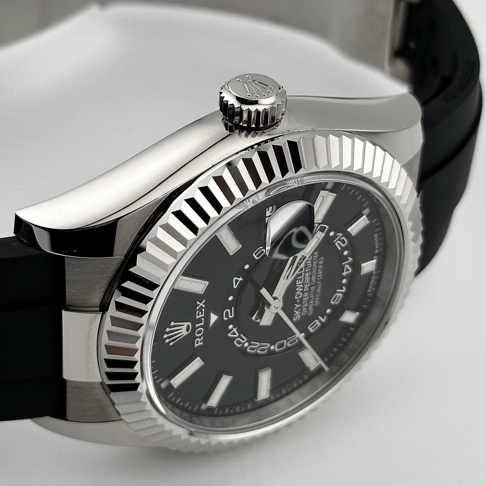 R01ex Sky-Dweller 336239 White Gold Black Dial Oysterflex (2025)