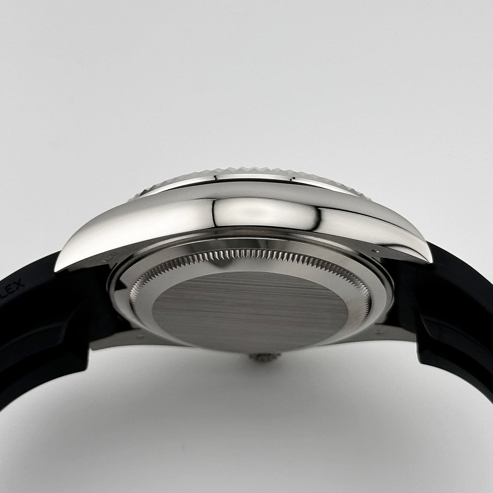 R01ex Sky-Dweller 336239 White Gold Black Dial Oysterflex (2025)