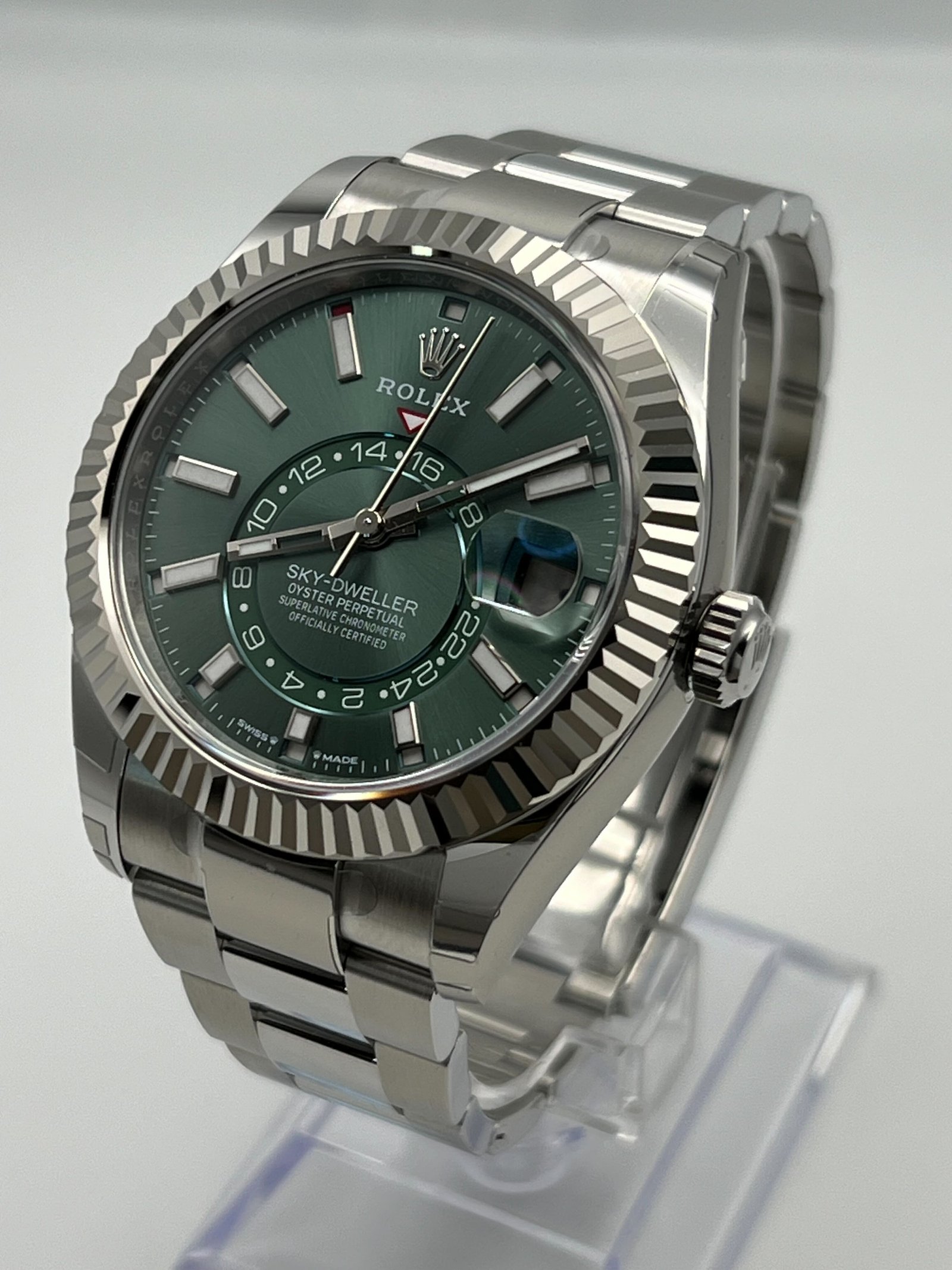 R01ex Sky-Dweller 336934 Stainless Steel Green Dial (2024)