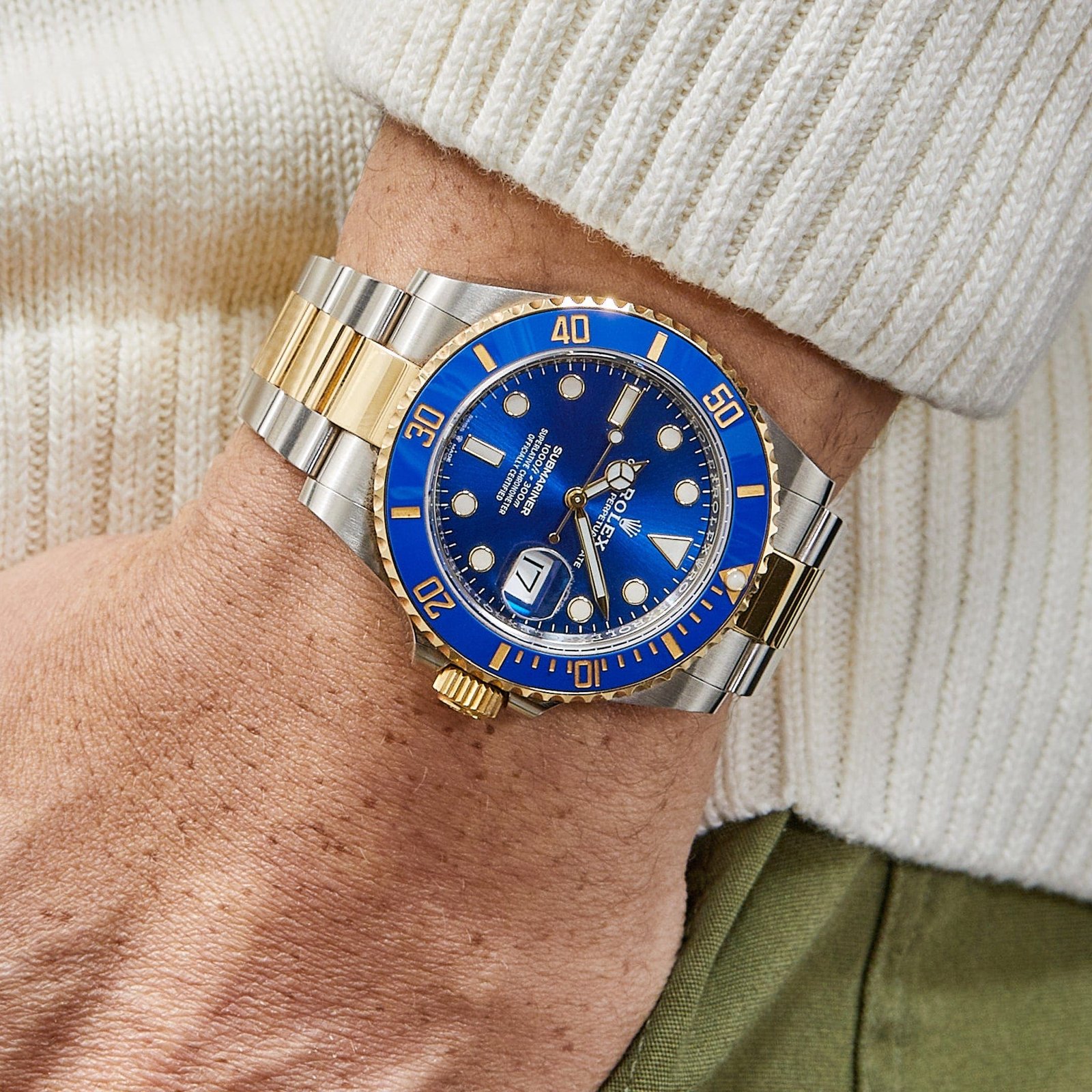 R01ex Submariner Date 126613LB Stainless Steel Yellow Gold Blue Dial (2025)