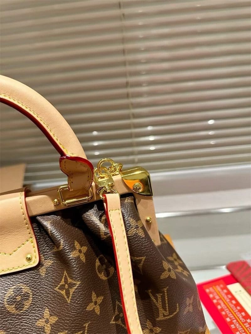 L0vis Vvtt0n M46544 Monogram Clutch