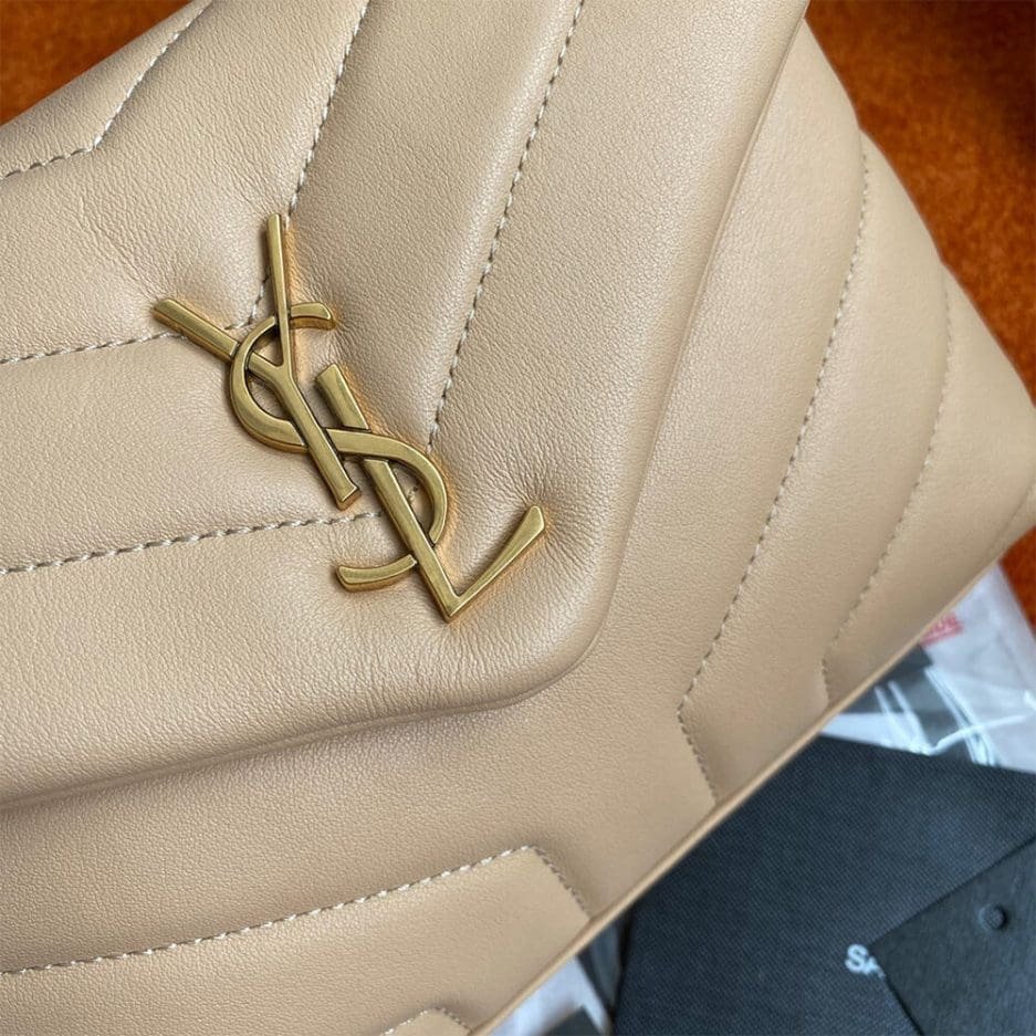 Sa1nt Lau*nt Y51 Toy Loulou Bag