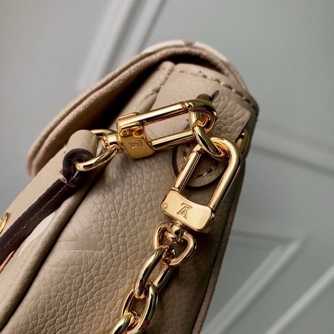 L0vis Vvtt0n M82211 Wallet On Chain Ivy