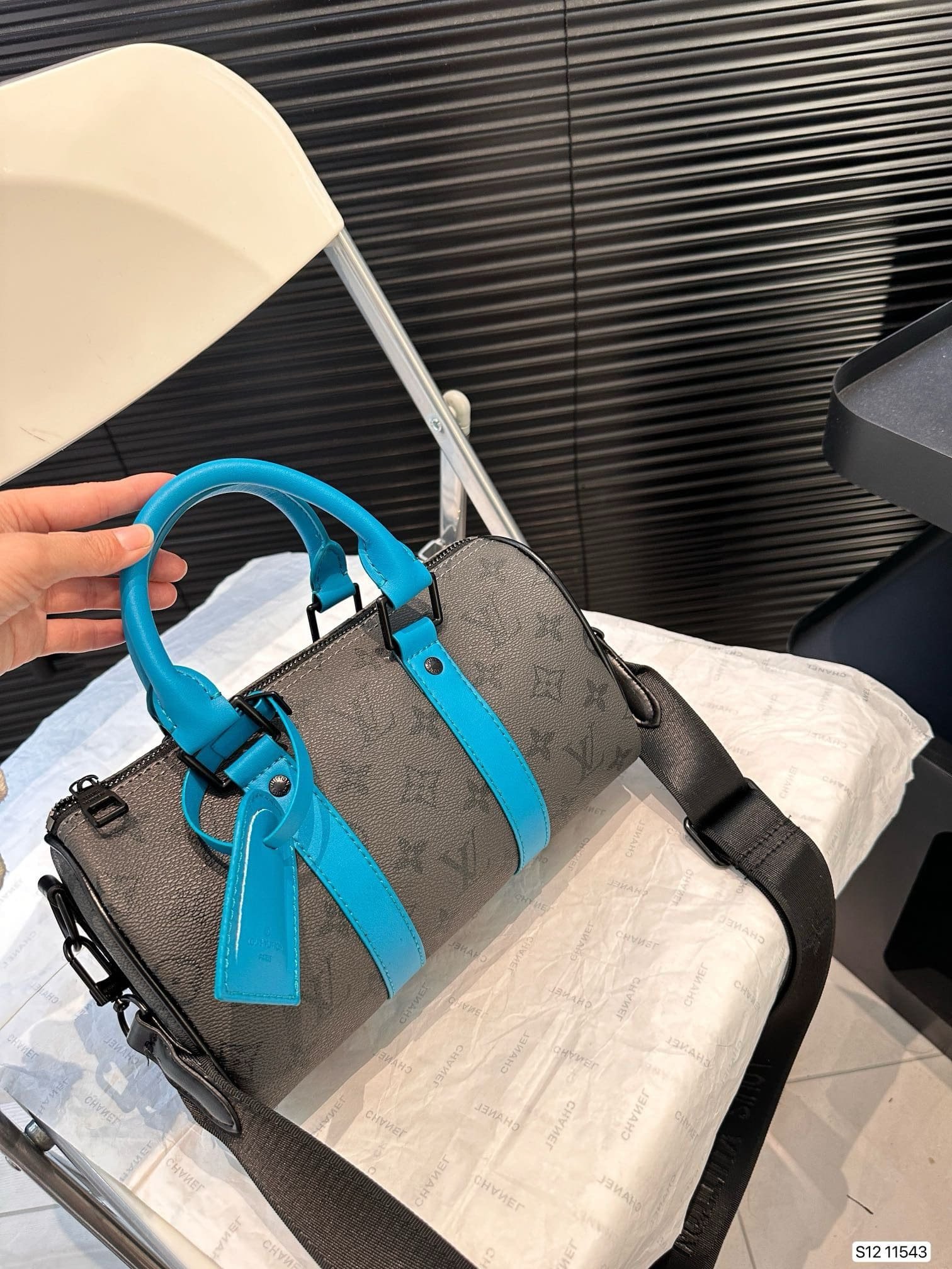 L0vis Vvtt0n M11645 Keepall Bandoulière 25