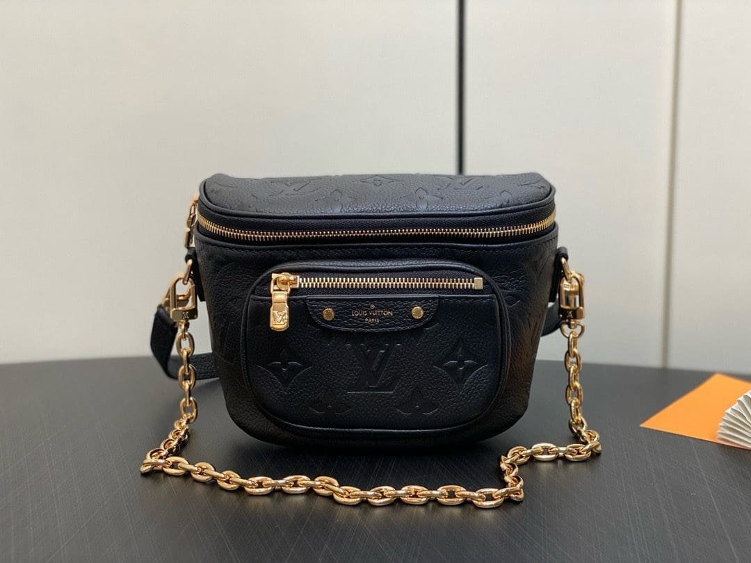 L0vis Vvtt0n M46917 Mini Bumbag