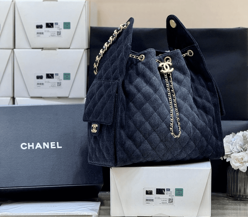 Ch**el 25 Medium Handbag