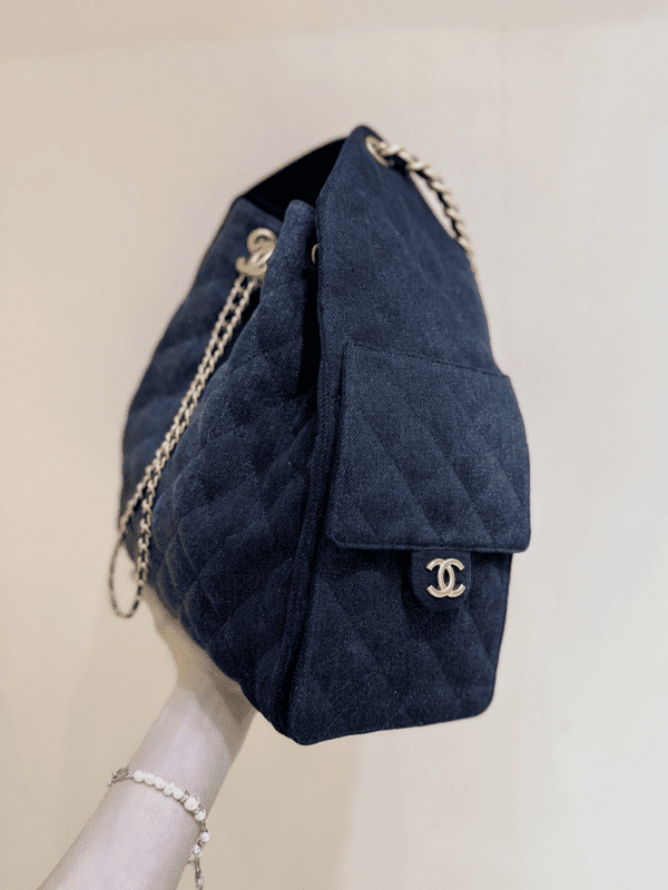 Ch**el 25 Medium Handbag