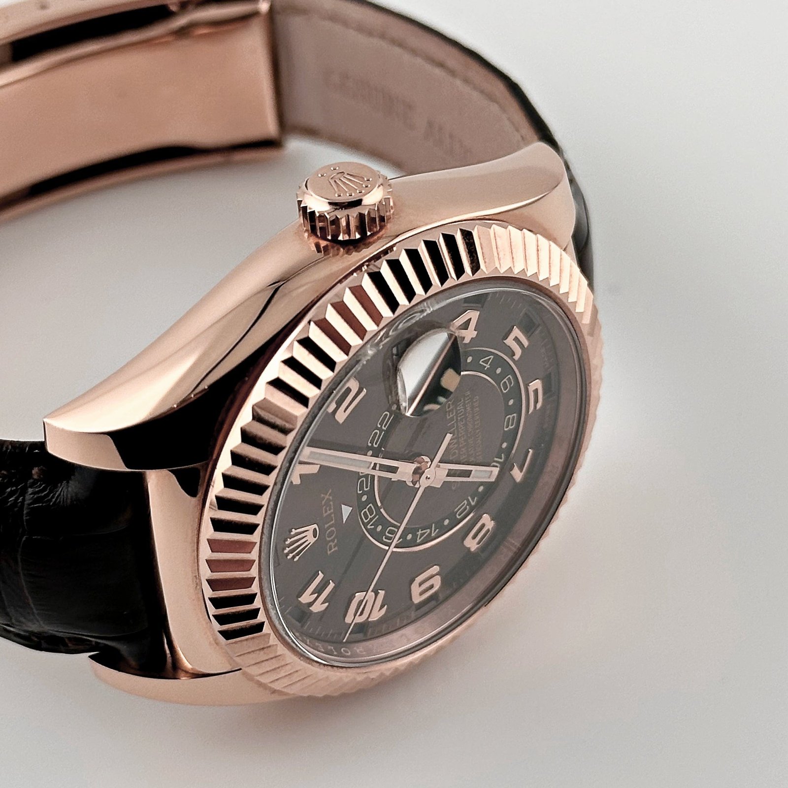 R01ex Sky-Dweller 326135 Rose Gold Chocolate Dial